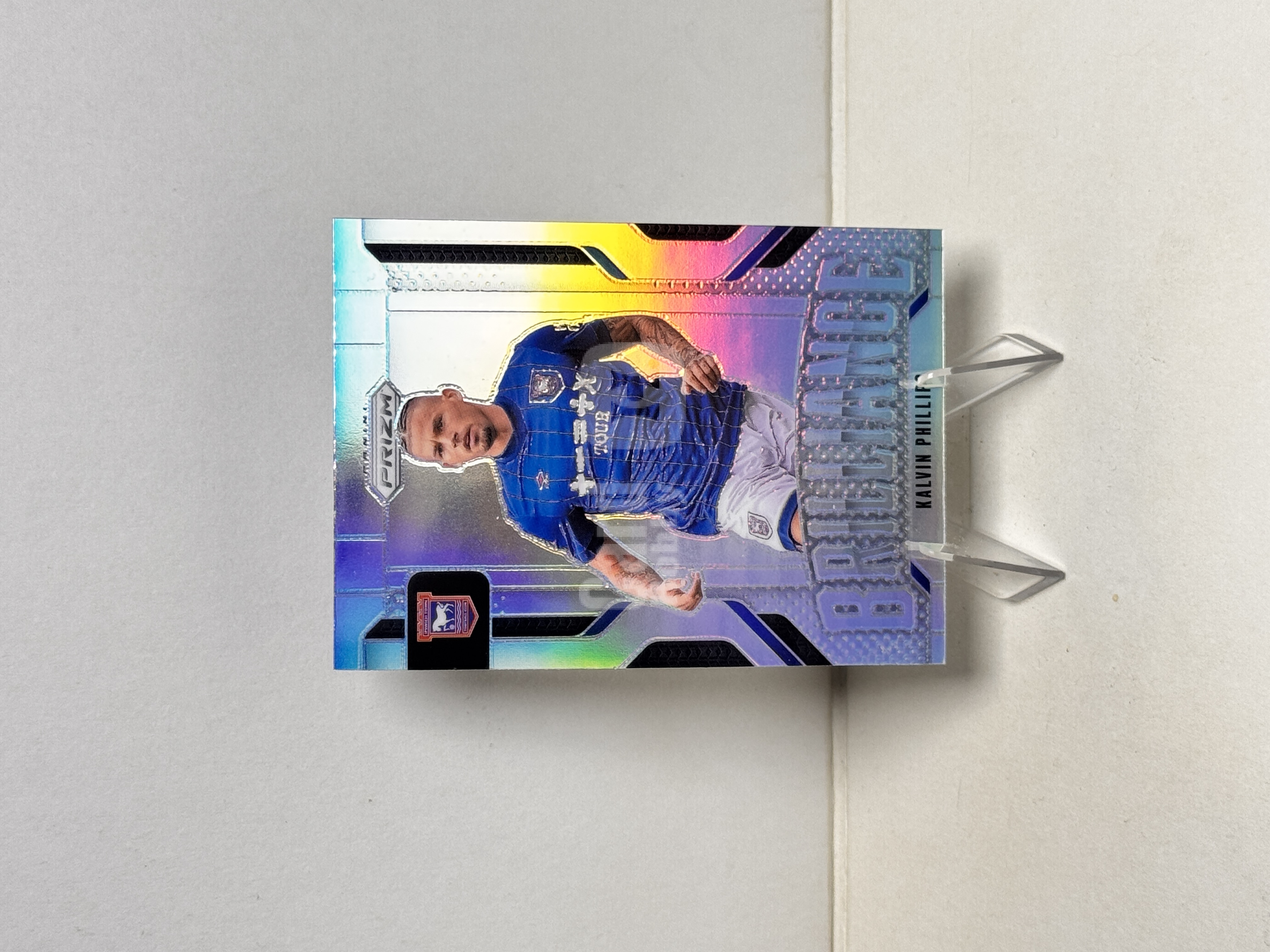 2024-25 Panini Prizm Kalvin Phillips 英超PZ 卡尔文 菲利普斯 伊普斯维奇 Brilliance 光辉特卡 银折 折射 收藏必备 卡品如图【星爷代拍】H2-1