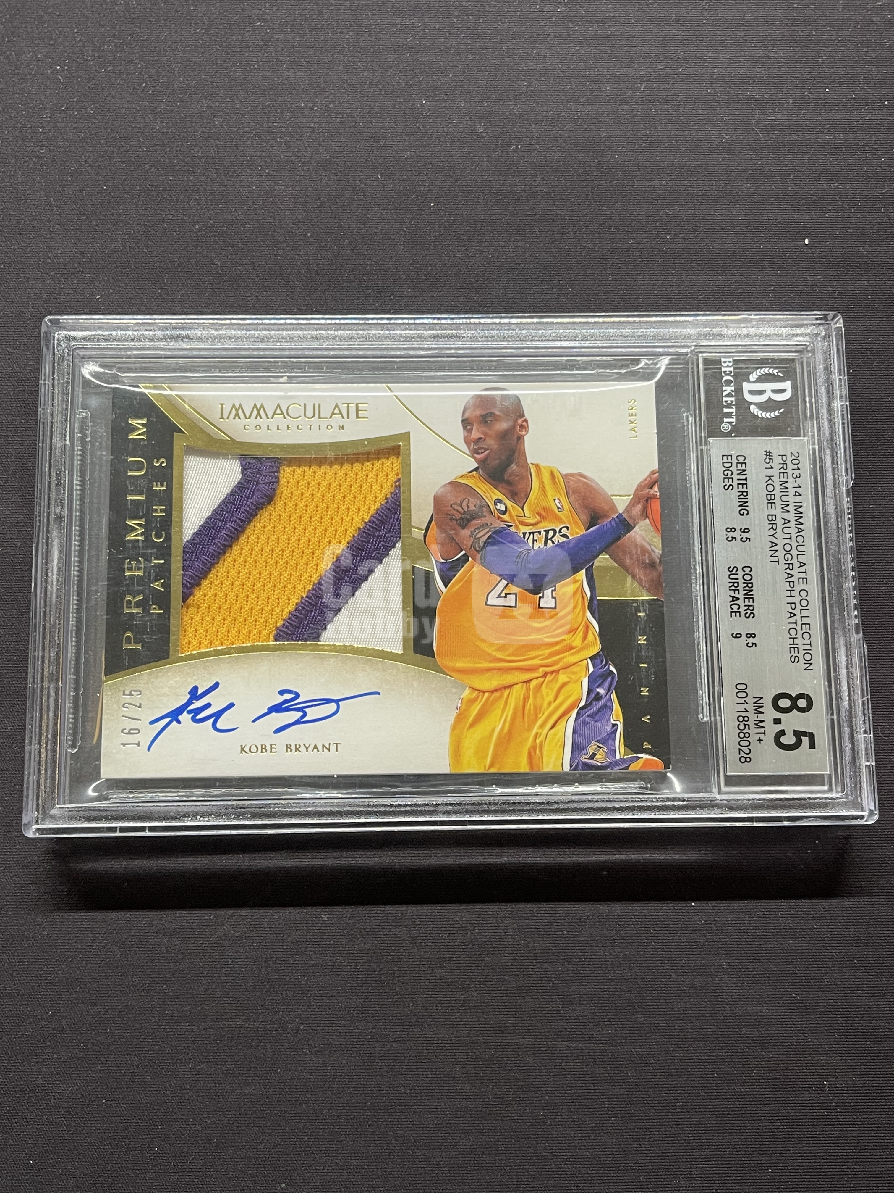 2013-14 Panini Immaculate Kobe Bryant 湖人 科比布莱恩特 Premium patch 签字卡签 PA PP 16/25编 BGS8.5墨迹10「老夫子」555