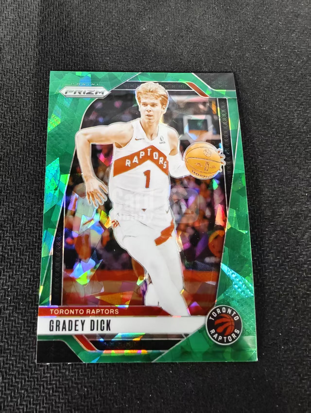 2024-25 Panini Prizm Gradey Dick 格雷迪 迪克 猛龙 绿碎冰 PZ 划痕 边角瑕疵 #205
