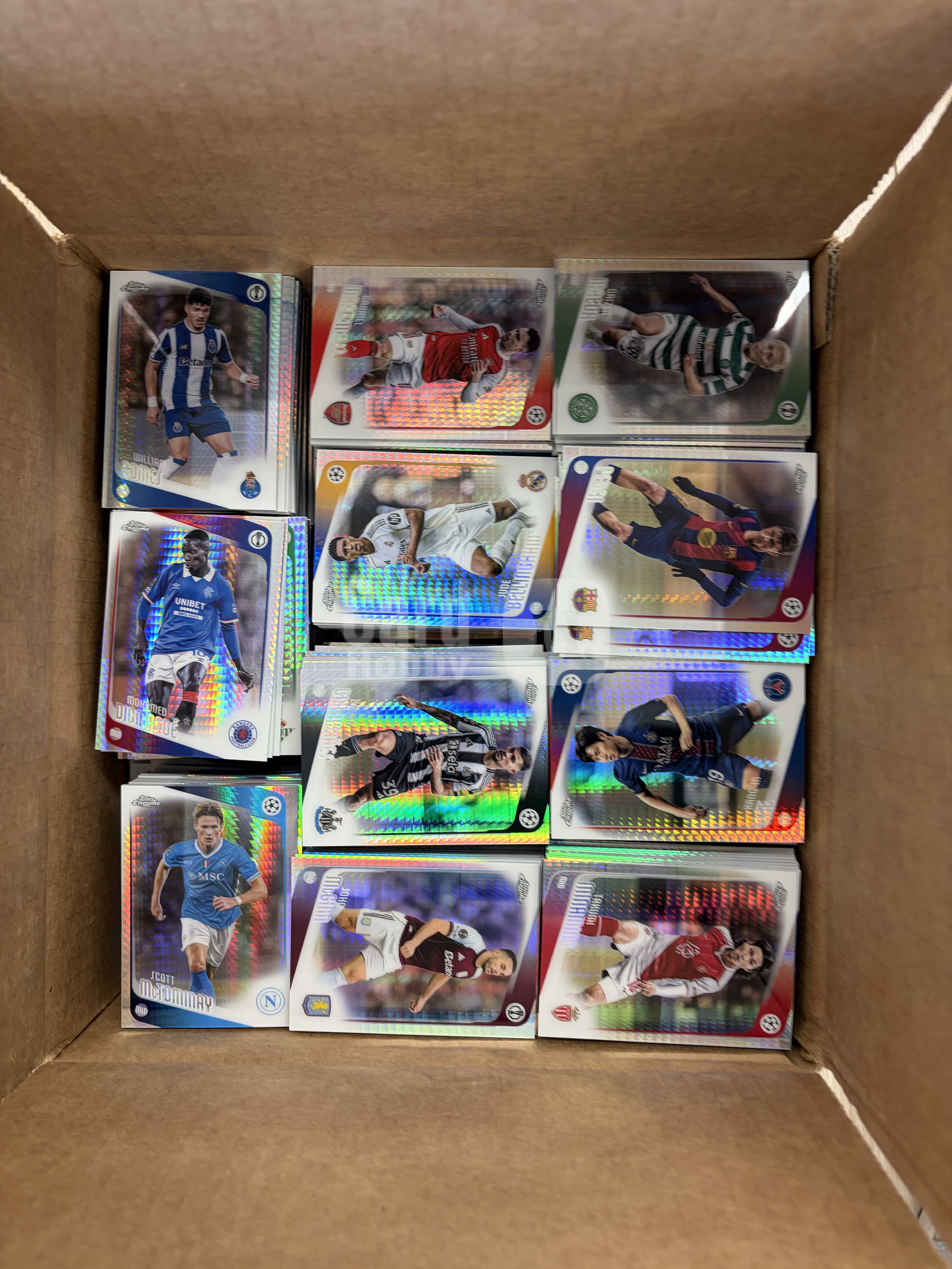 2025-26 Topps Chrome Base 欧战TC 1400张左右 整箱全部均为棱镜hyper折!不保人物不保卡品 巴塞罗那皇家马德里等 随机出现好人 可博金球回购 顺丰到付介意勿拍 #14