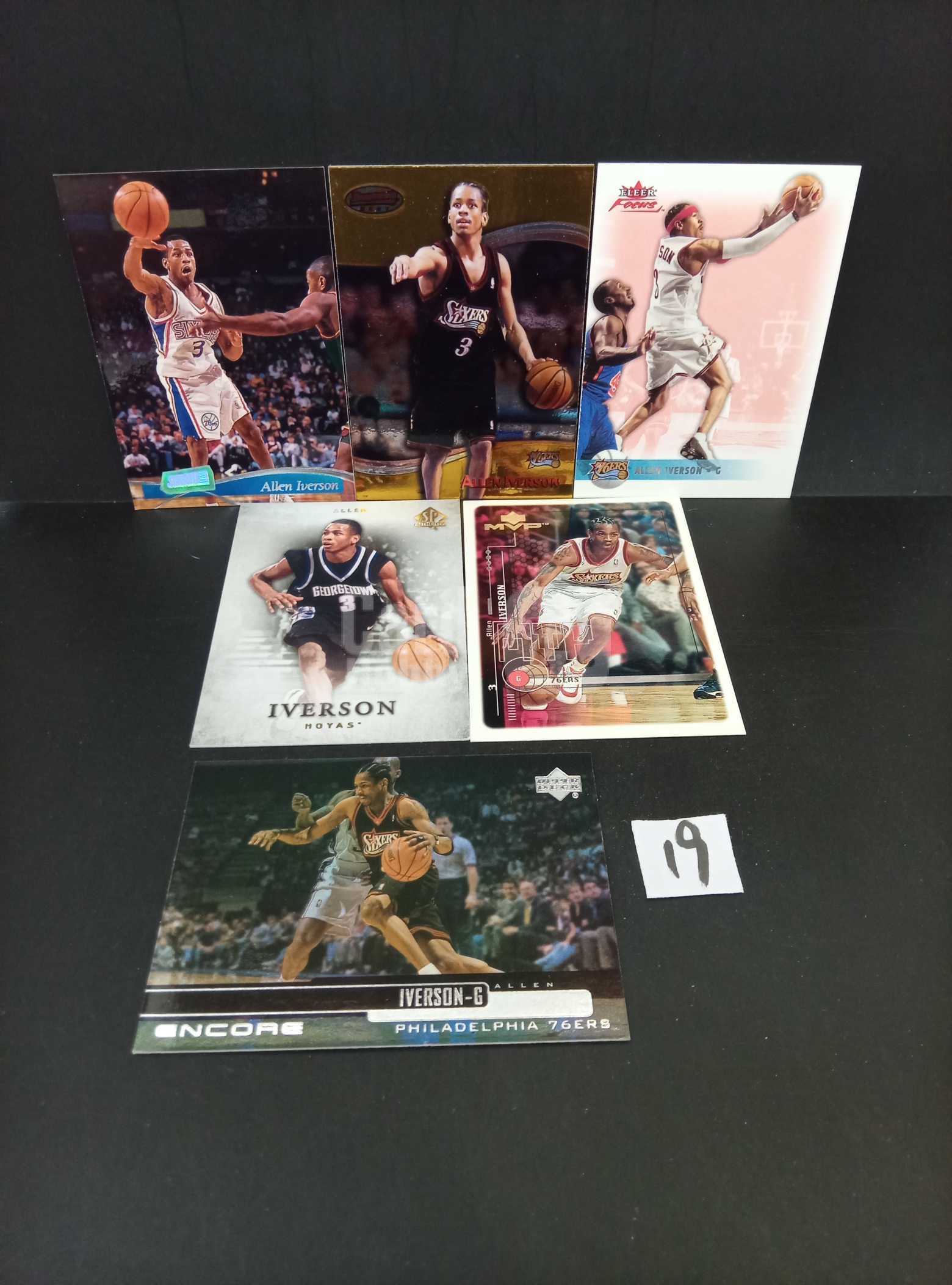 【DC拍卖】7.19 艾伦・艾弗森 6 张球星卡合集 Upper Deck/Fleer 76 人队 / 乔治城大学 多系列老卡