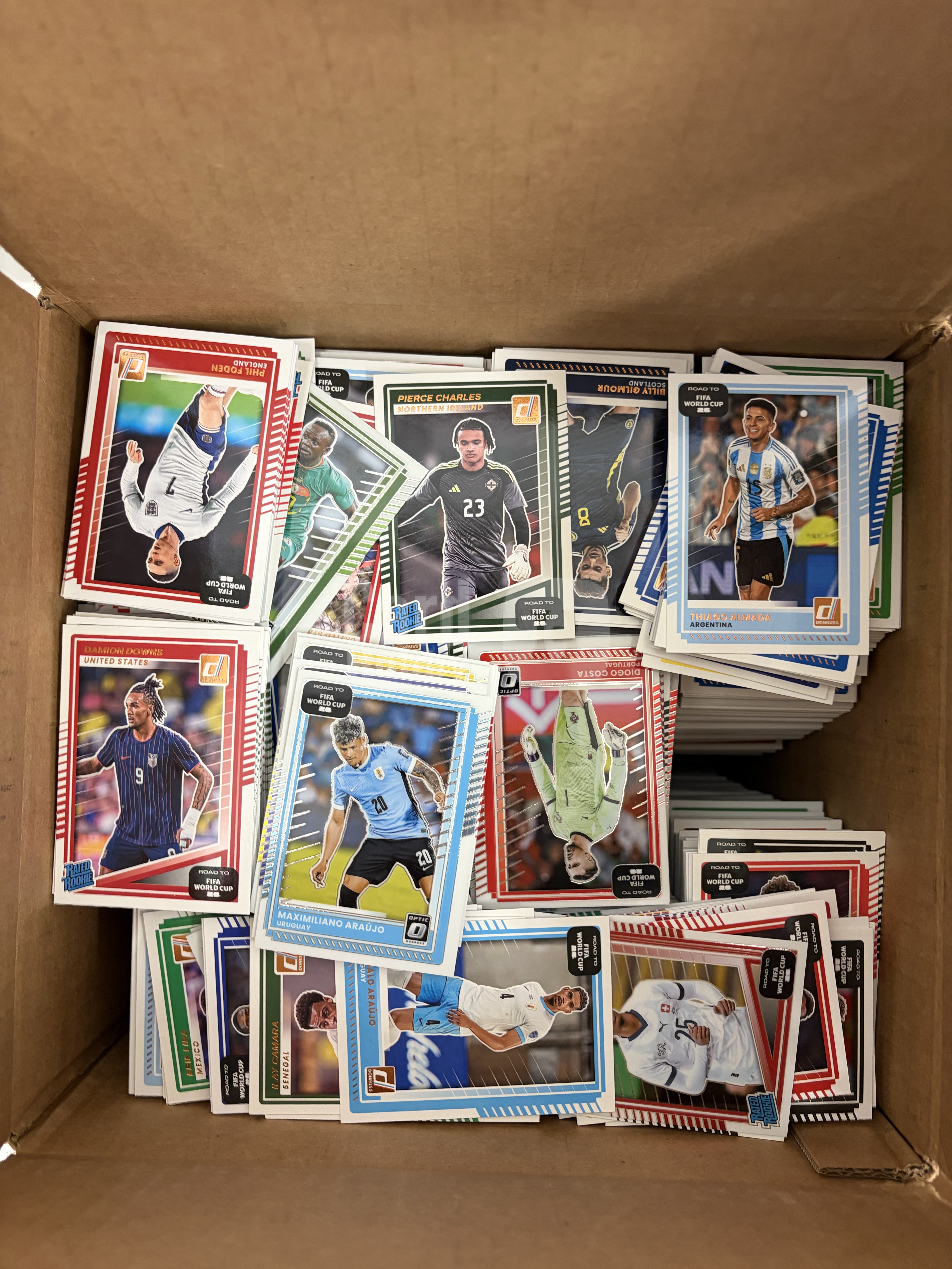 2025-26 Panini Donruss Base 帕尼尼 杜蕾斯世界杯之路 base 5000张左右打包 o版d版都有 随机出现特卡梅西c罗亚马尔莫拉等 不保人物不保卡品 顺丰到付介意勿拍 #1