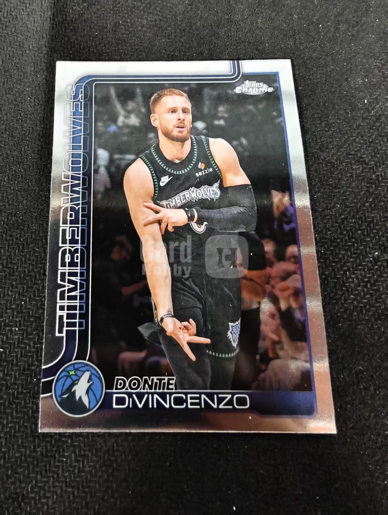 2026 Topps Chrome Update Donte DiVincenzo 森林狼 迪文琴佐 迪温琴佐 TCU 划痕 边角瑕疵 #108