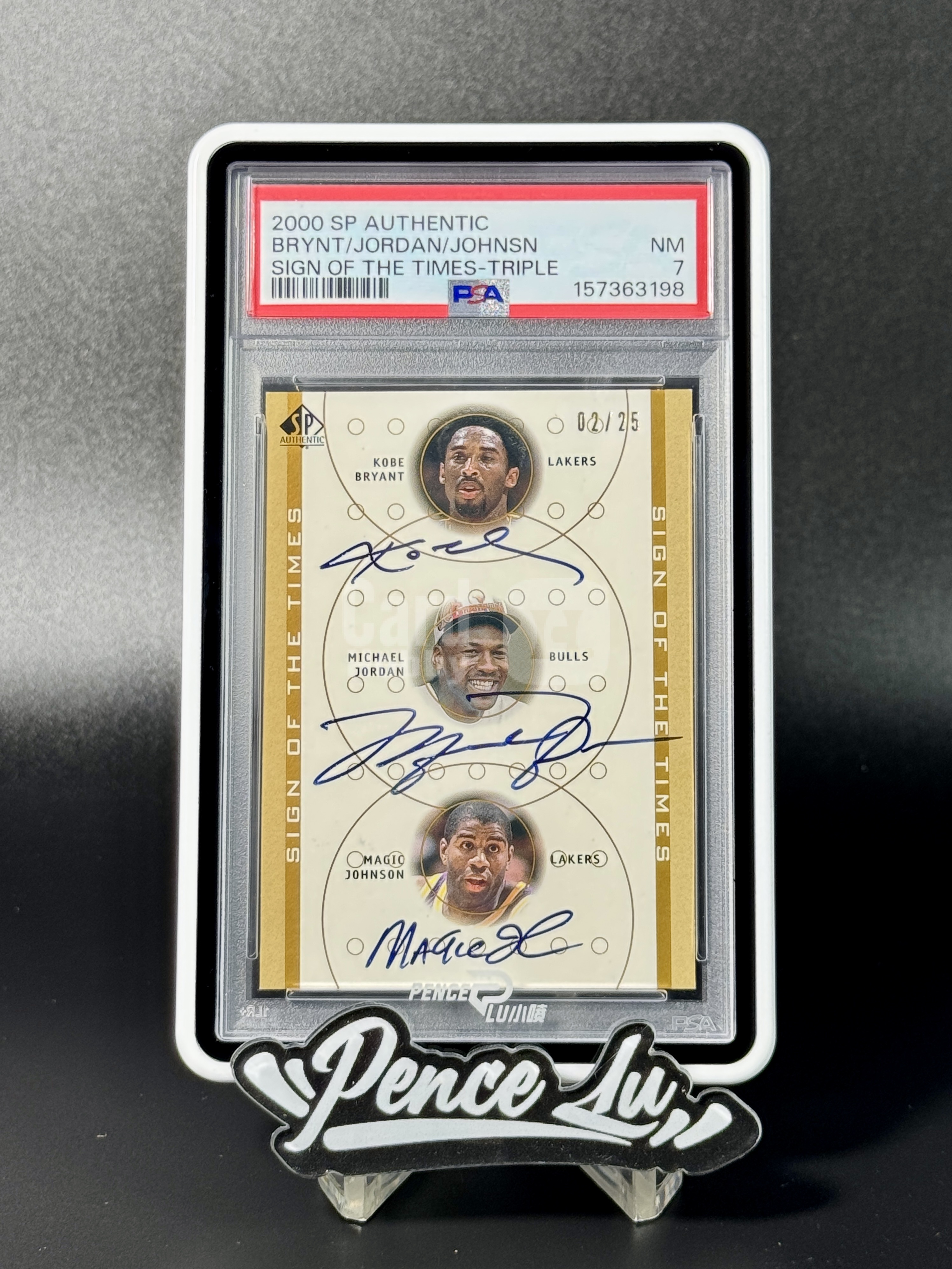 【喷子拍卖】2000-01 UD SPA Michael Jordan Kobe Bryant Magic 湖人 科比 布莱恩特 魔术师 约翰逊 公牛 迈克尔 乔丹 三签 签字 25编 卡签 系列hit PSA7 POP1 送订制壳 AZZ