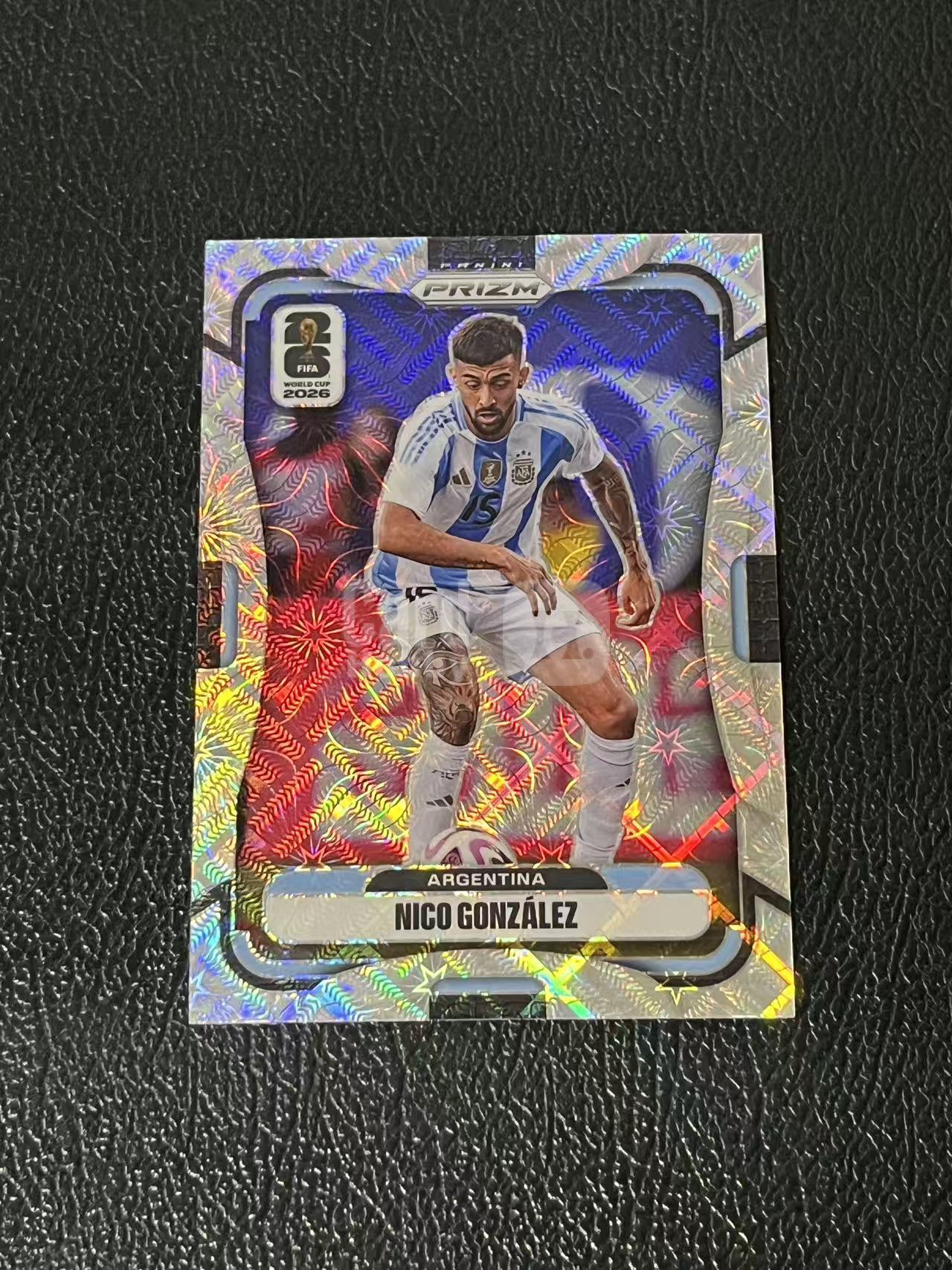 2026 Panini Prizm Fifa World Cup Nico González 尼科 冈萨雷斯 马竞 巴萨 烟花折 阿根廷 世界杯 银折 实卡精美 卡品如图 LZ8