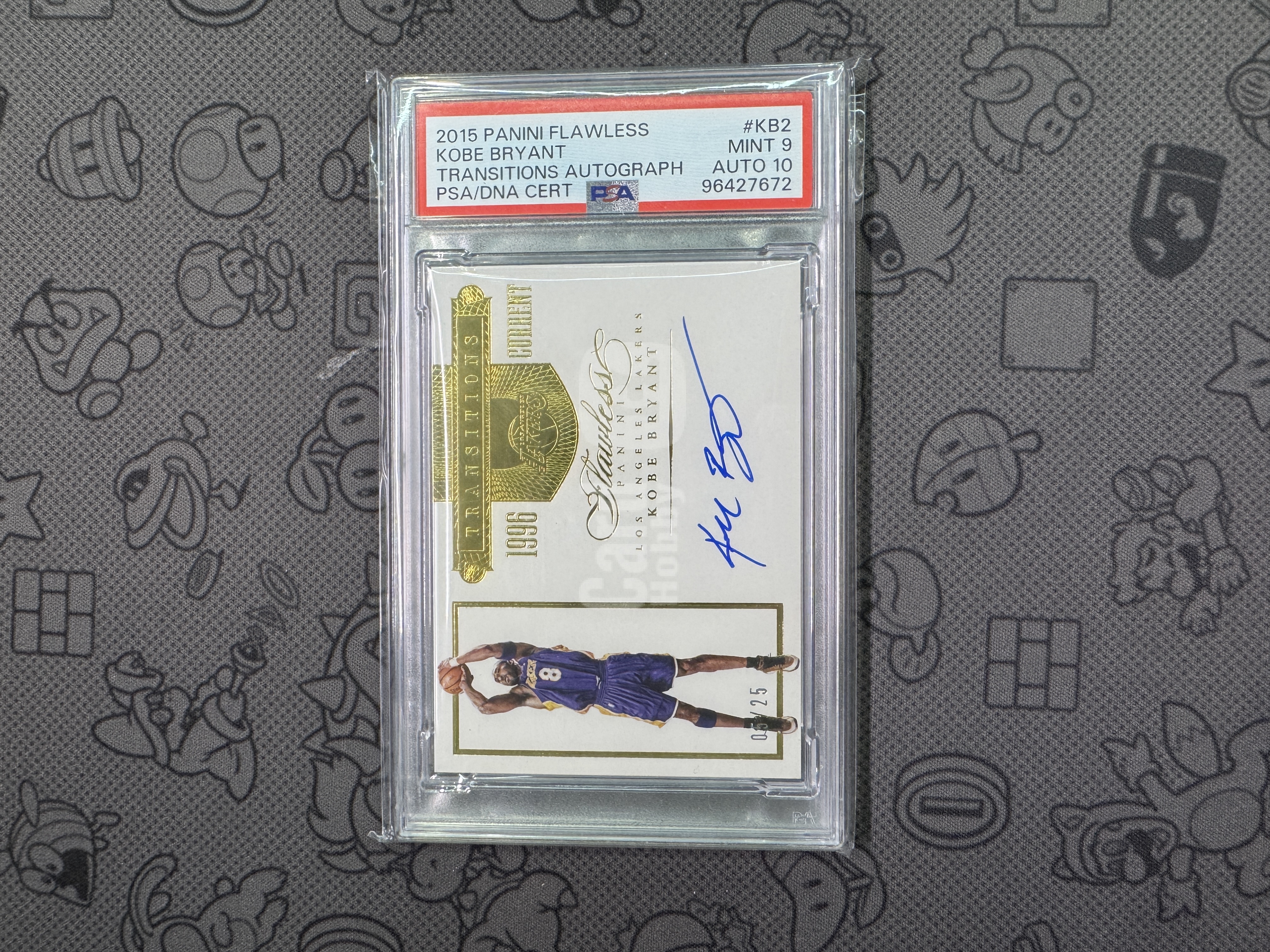 2015-16 Panini Flawless Kobe Bryant 手提 湖人 科比 布莱恩特 新秀赛季生涯纪录 生涯铭文 25编 低编 签字 卡签 金平行 签字PSA10 6.18-SKWTQ