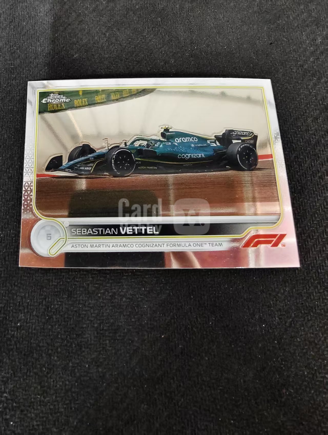 2022 Topps Chrome F1 Sebastian Vettel 阿斯顿马丁 赛巴斯蒂安 维泰尔 维特尔 划痕 边角瑕疵 #113