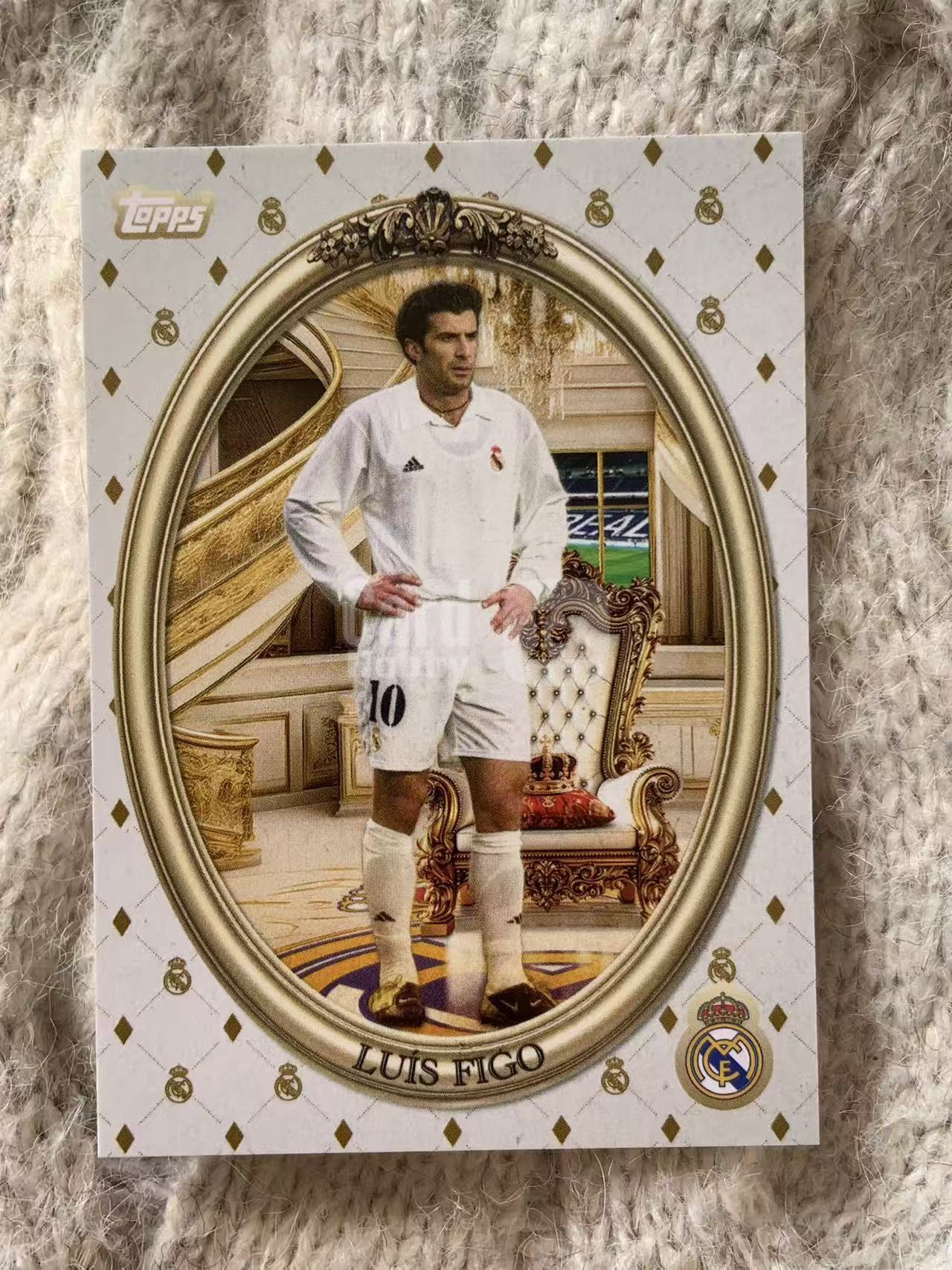 2024 Topps 皇马队盒皇家肖像 Luís Figo 路易斯・菲戈 - 皇马传奇边锋,金球奖得主,盘带技术华丽,葡萄牙黄金一代核心,凑套必备