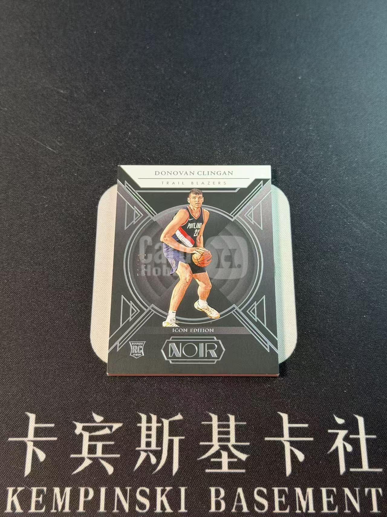 2024-25 Panini Noir Donovan Clingan RC 【卡宾】多诺万 克林根 开拓者 大热新秀 末年诺尔 10周年 99编 BASE 专收凑套必备 土狗