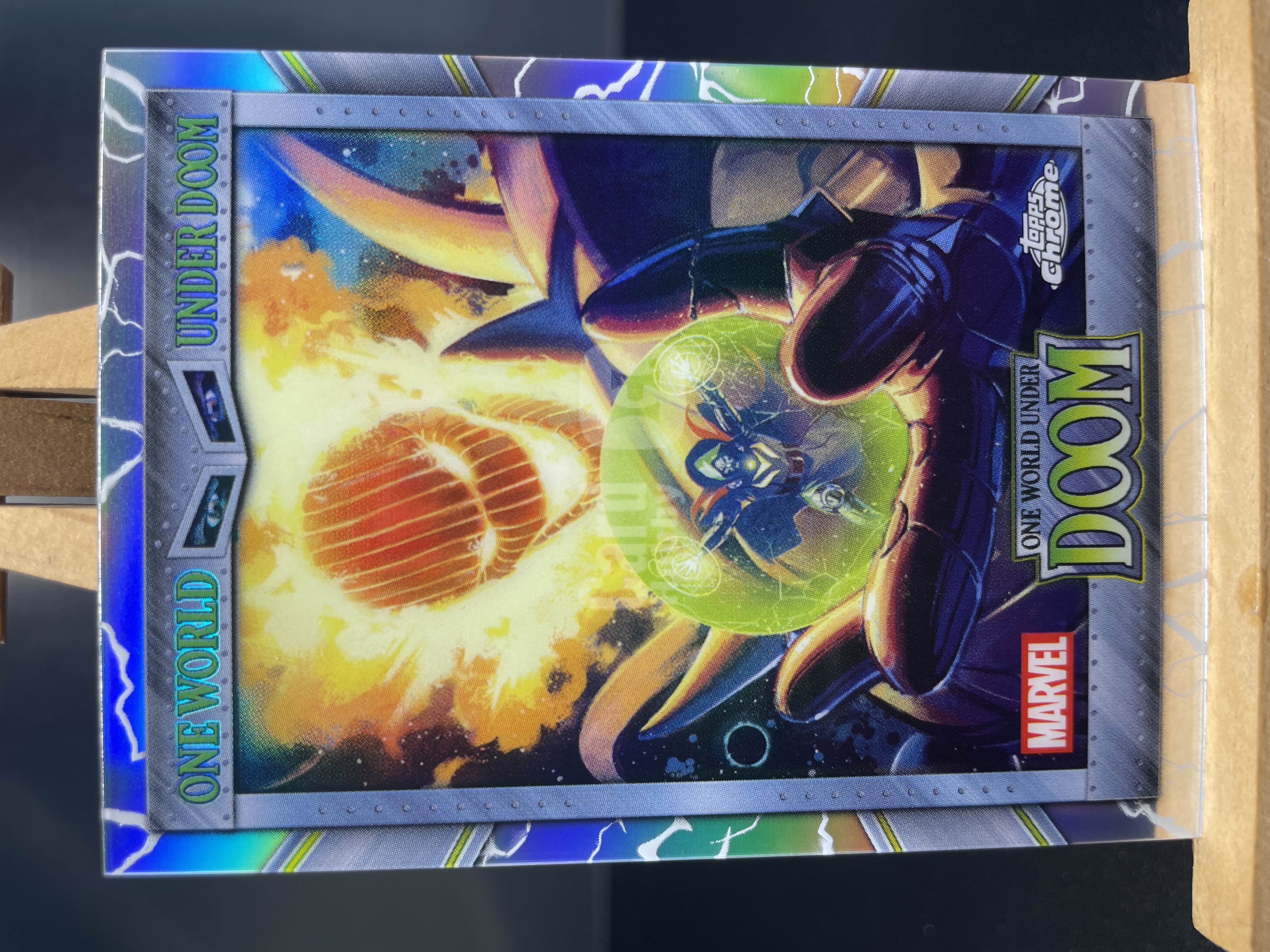 (B6)2026 TOPPS MARVEL 折射 寰宇臣服毁灭博士 实卡好看 收藏凑套必备 卡品如图 !!!