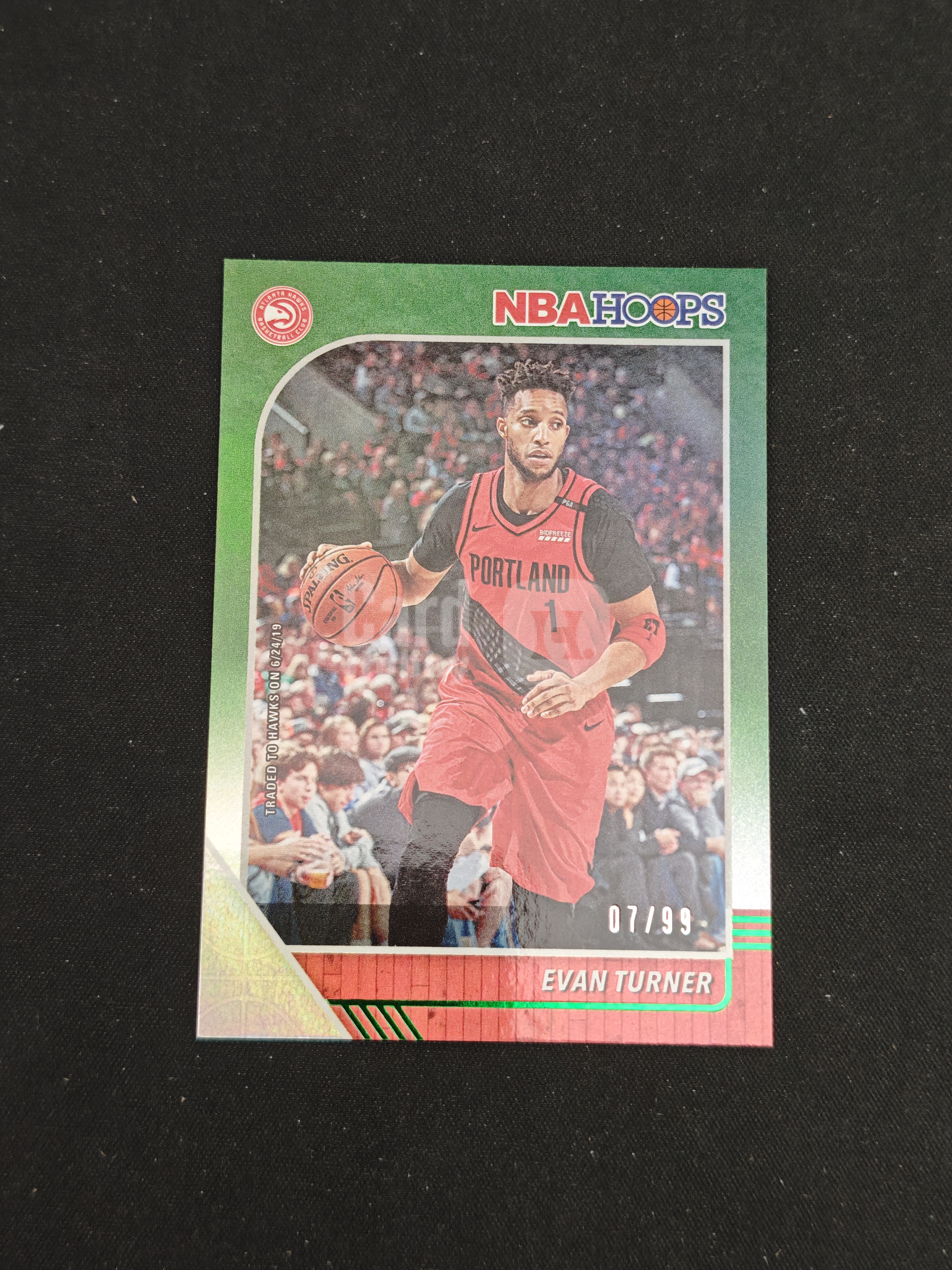 2019-20 Panini NBA Hoops Evan Turner 【小v代拍】埃文 特纳 老鹰 07/99编 绿折 带编 折射 卡品如图【specail】j