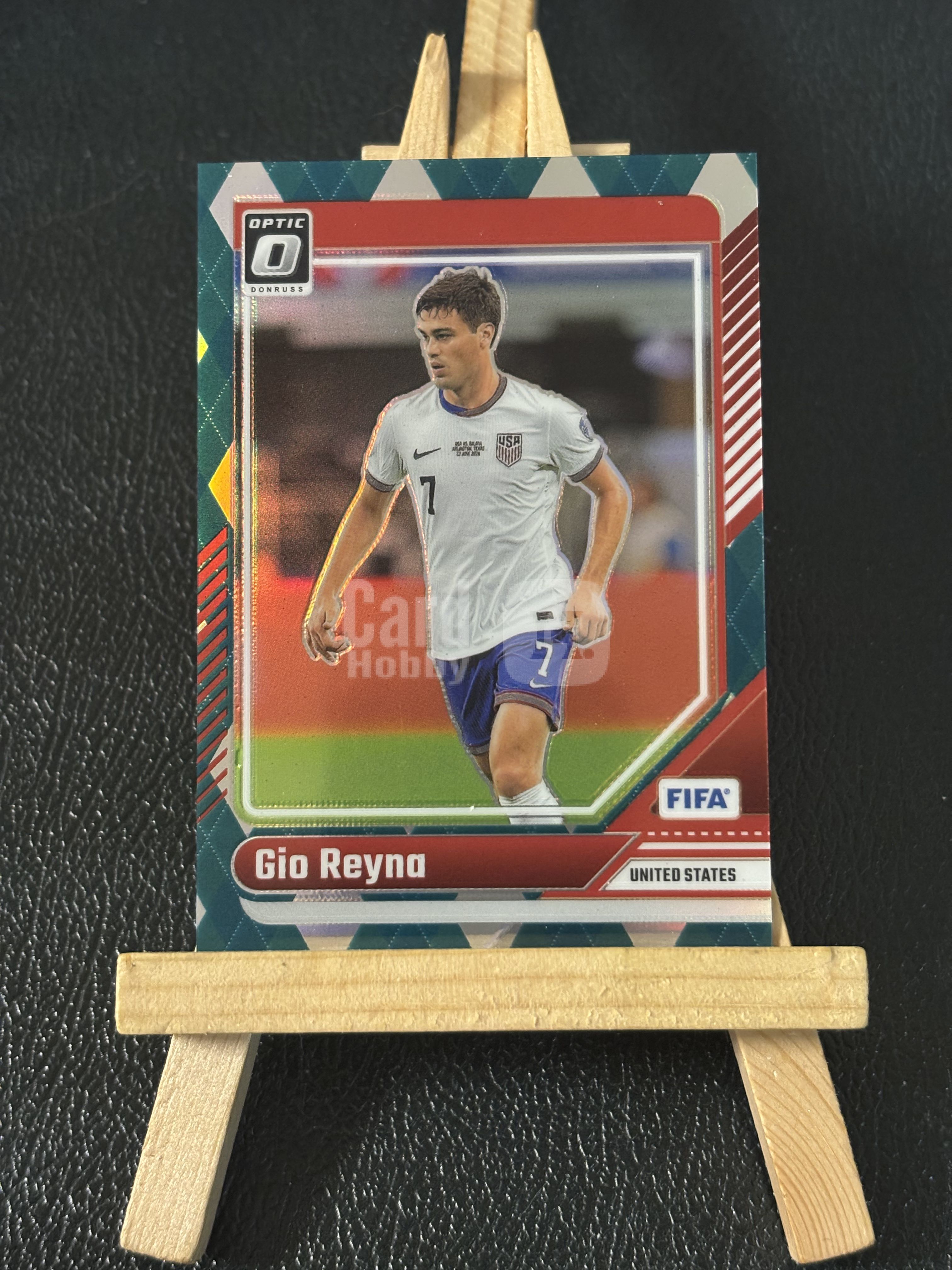 2024-25 Panini Donruss Gio Reyna 雷纳 美国 多特蒙德 国际版 棱形折 杜蕾斯 银折 实卡精美 收藏必备 卡品如图 七七代卖 XO4