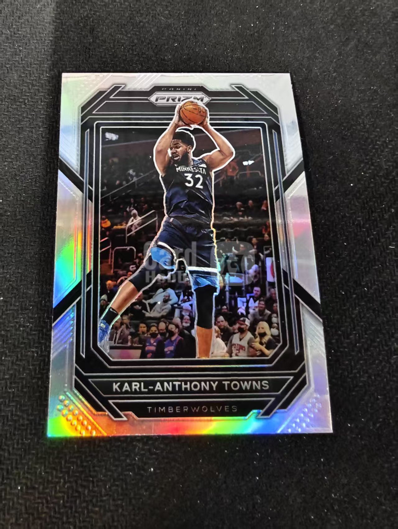 2022-23 Panini Prizm Karl Anthony Towns PZ 森林狼 卡尔 安东尼 唐斯 银折 PZ 划痕 边角瑕疵 #68