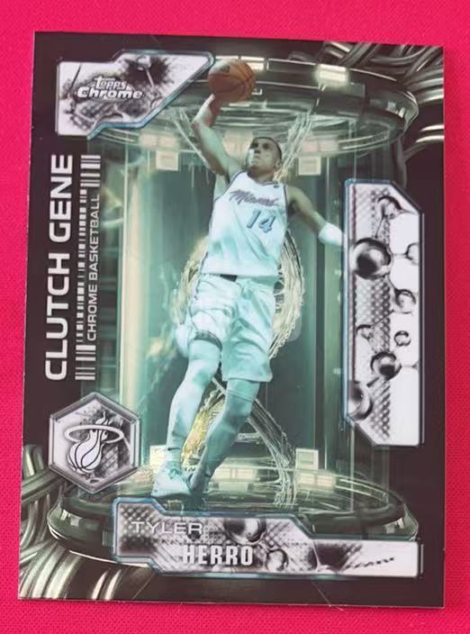 2025-26 Topps Chrome Tyler Herro TCU 泰勒 希罗 热火队 基因特卡「8.31暖哥」