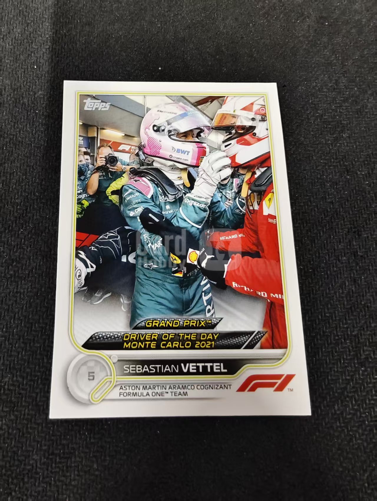 2022 Topps Chrome F1 Sebastian Vettel 阿斯顿马丁 赛巴斯蒂安 维泰尔 维特尔 划痕 边角瑕疵 @177