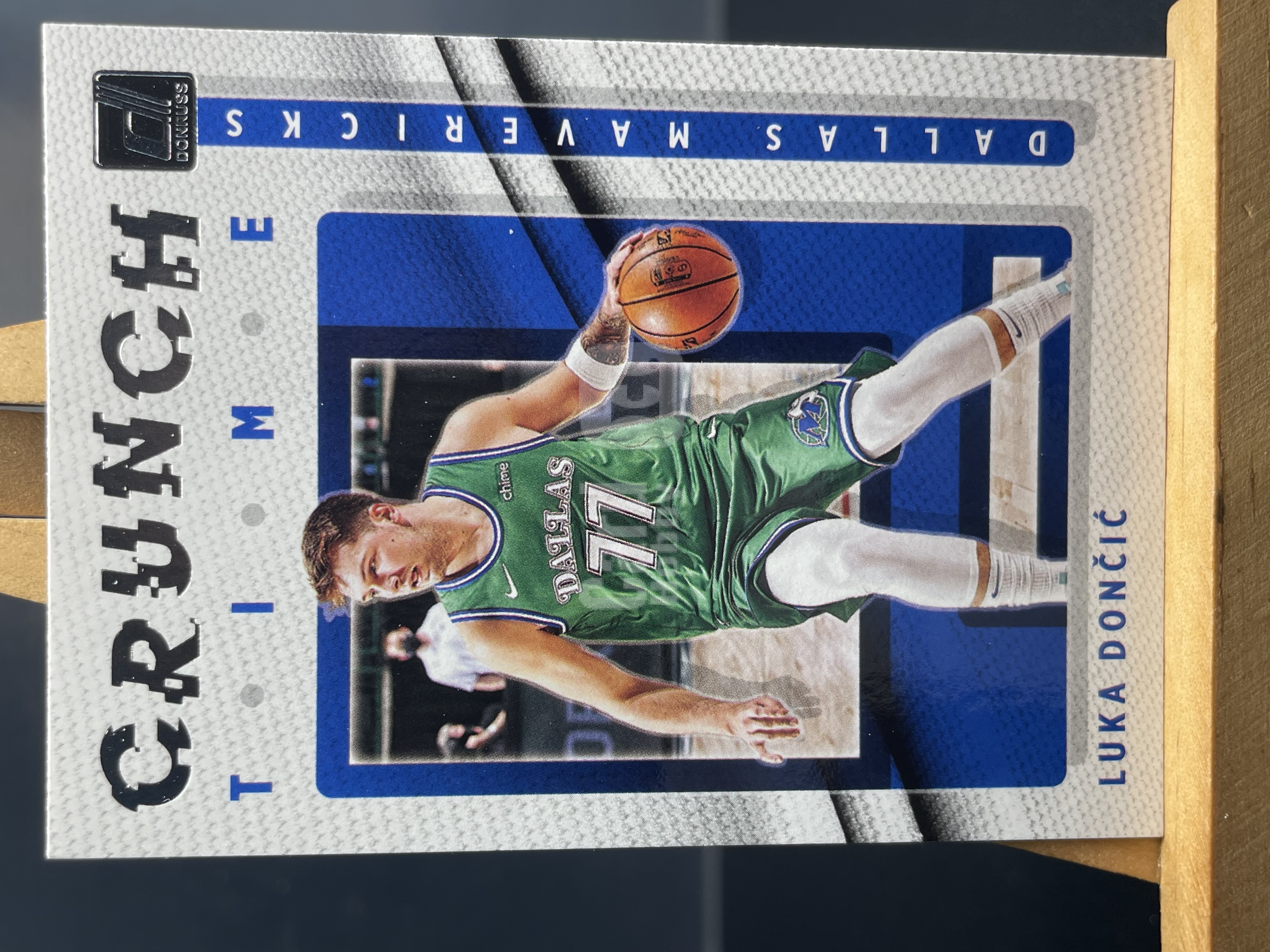 (A10) 2021-22 PANINI 杜蕾斯系列 特卡 东契奇 独行侠 近期大热球星 收藏凑套必备 卡品如图 !!!