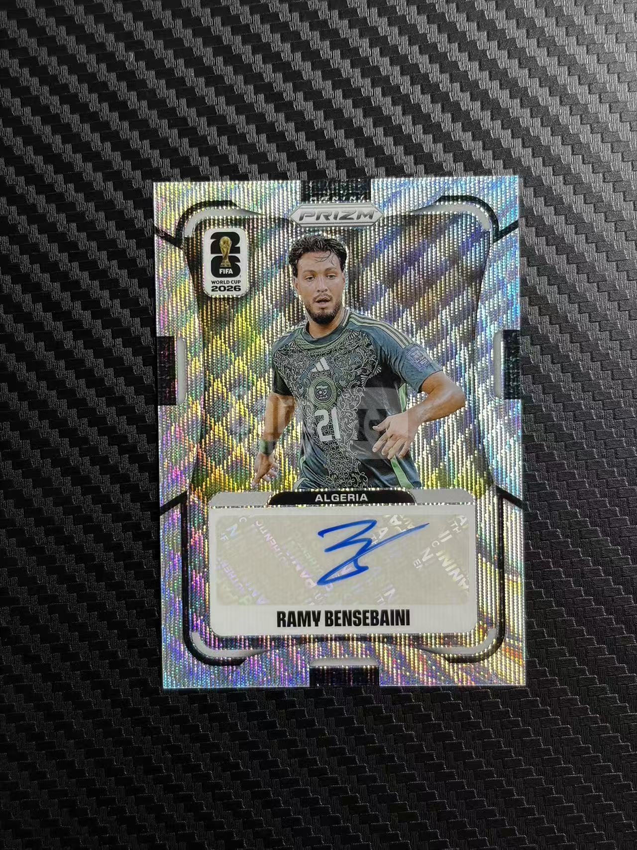 2026 Panini Prizm RAMY BENSEBAINI 世界杯pz 阿尔及利亚 拉米 本塞拜尼 签字 银波纹折 卡品如图 拍前看描述 只合并当天 不累计