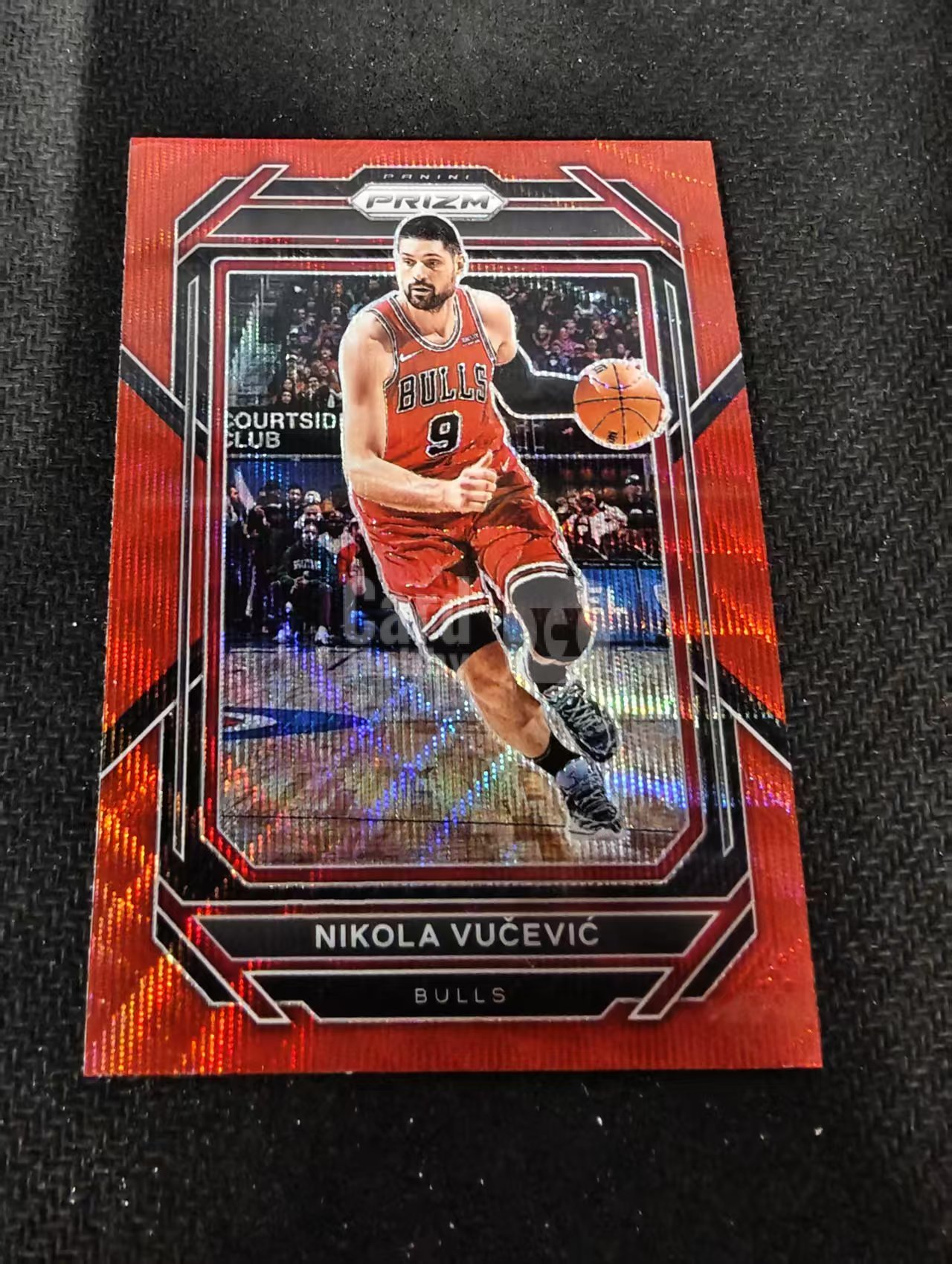 2022-23 Panini Prizm Nikola Vucevic 武切维奇 公牛 红波纹 PZ 划痕 边角瑕疵 #80