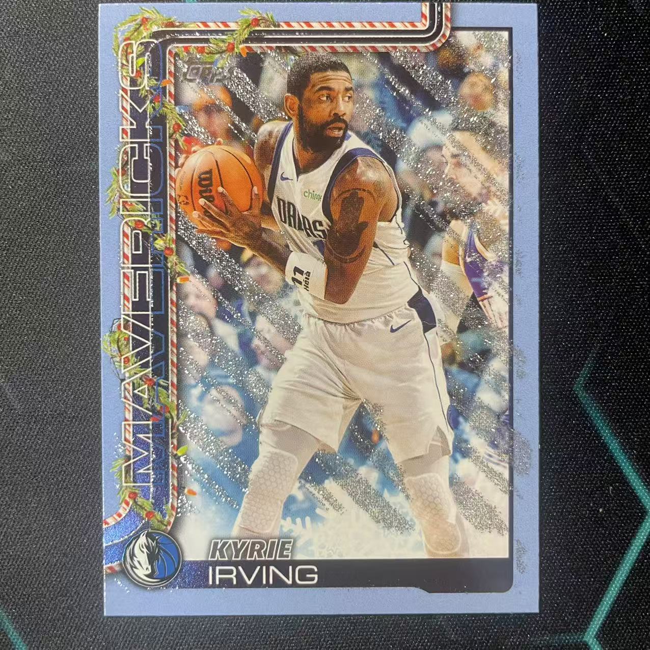 2025 Topps Flagship Kyrie Irving 【阿福代卖】 凯里 欧文 独行侠 雪花折 圣诞 假日独占 收藏必备(行行行)