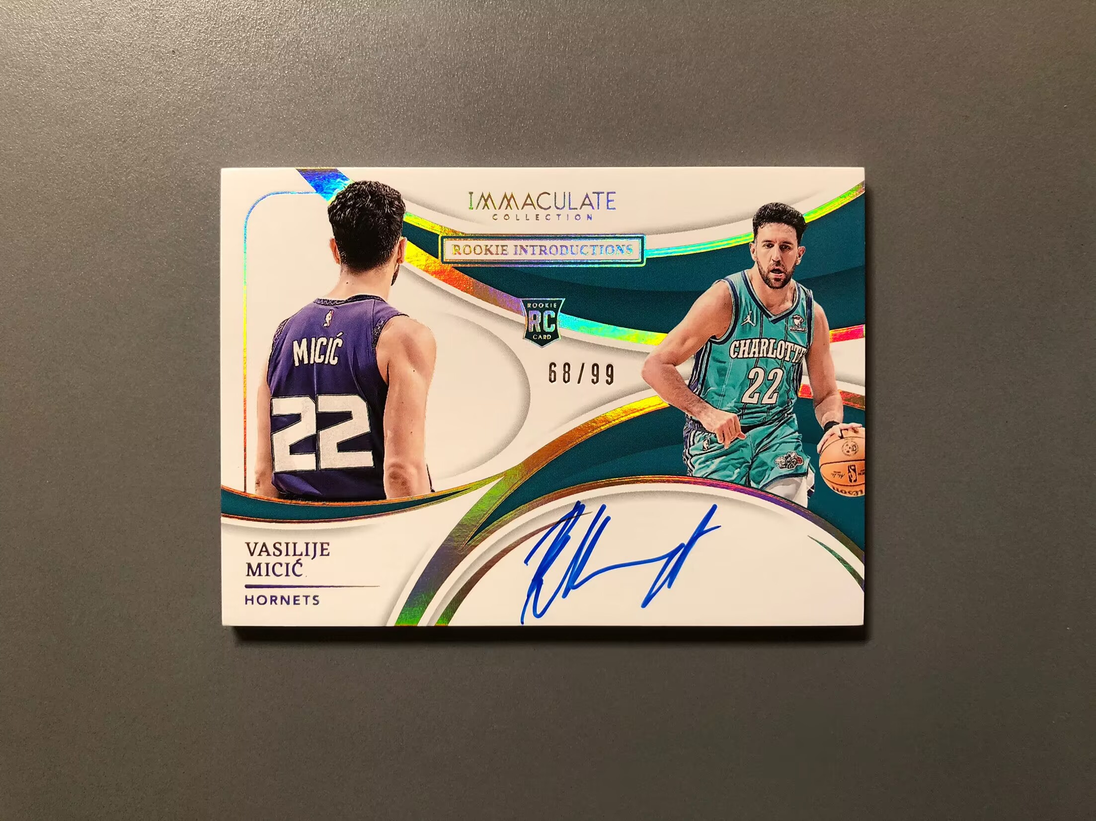 2023-24 Panini Immaculate Vasilije Micic RC 瓦西里耶·米西奇 黄蜂 新秀 RC 签字 卡签 新秀介绍签 99编 实卡好看 卡品如图 可累计 FT059