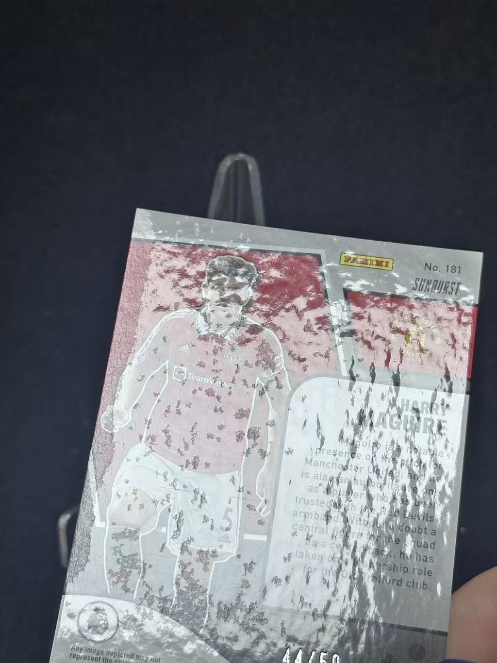 2022-23 Panini Revolution Harry Maguire 【哆哆卡社】哈里·马圭尔 50编 太阳burst限量特卡 曼联 英超 革命系列 受潮瑕疵卡 卡品如图