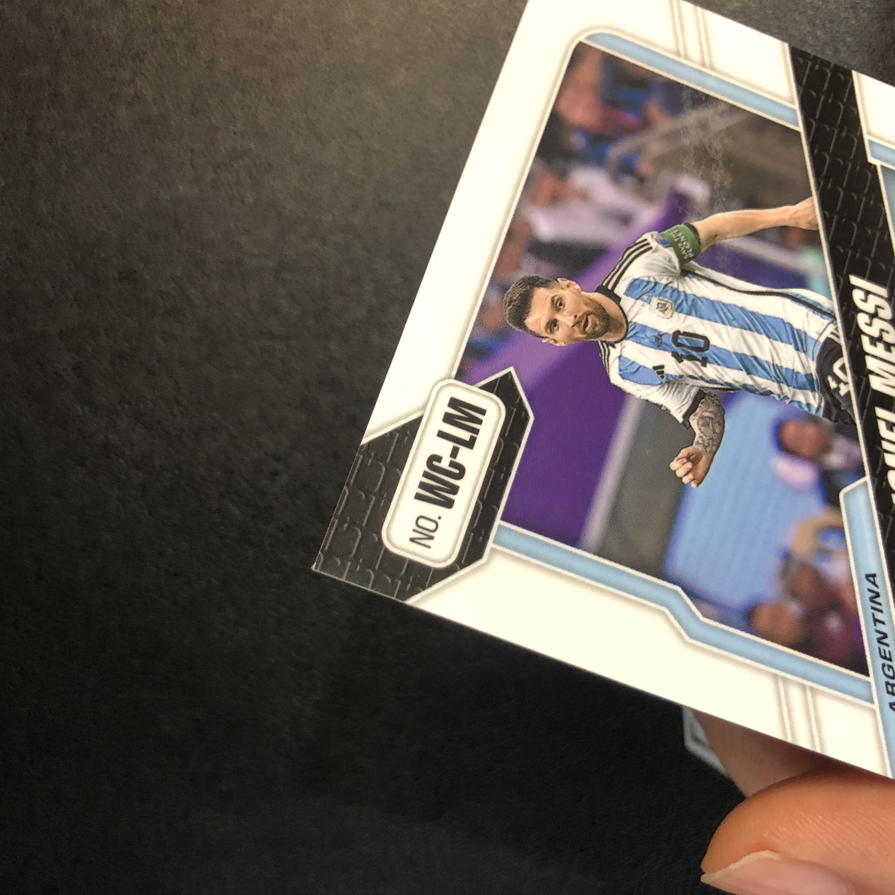 【拔脚精品】2026 panini prizm 世界杯 pz 梅西 阿根廷 球王 Lionel Messi 巴塞罗那 迈阿密国际 签字 冠军队长签 Winning Captains 2/10编 金折 编号同背|拔脚比特GXWHHX1