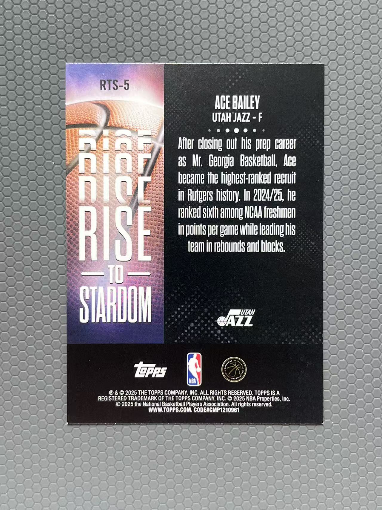 2025 Topps 埃斯·贝利 ace bailey 爵士 新秀 RC RISE 特卡 卡品如图-左