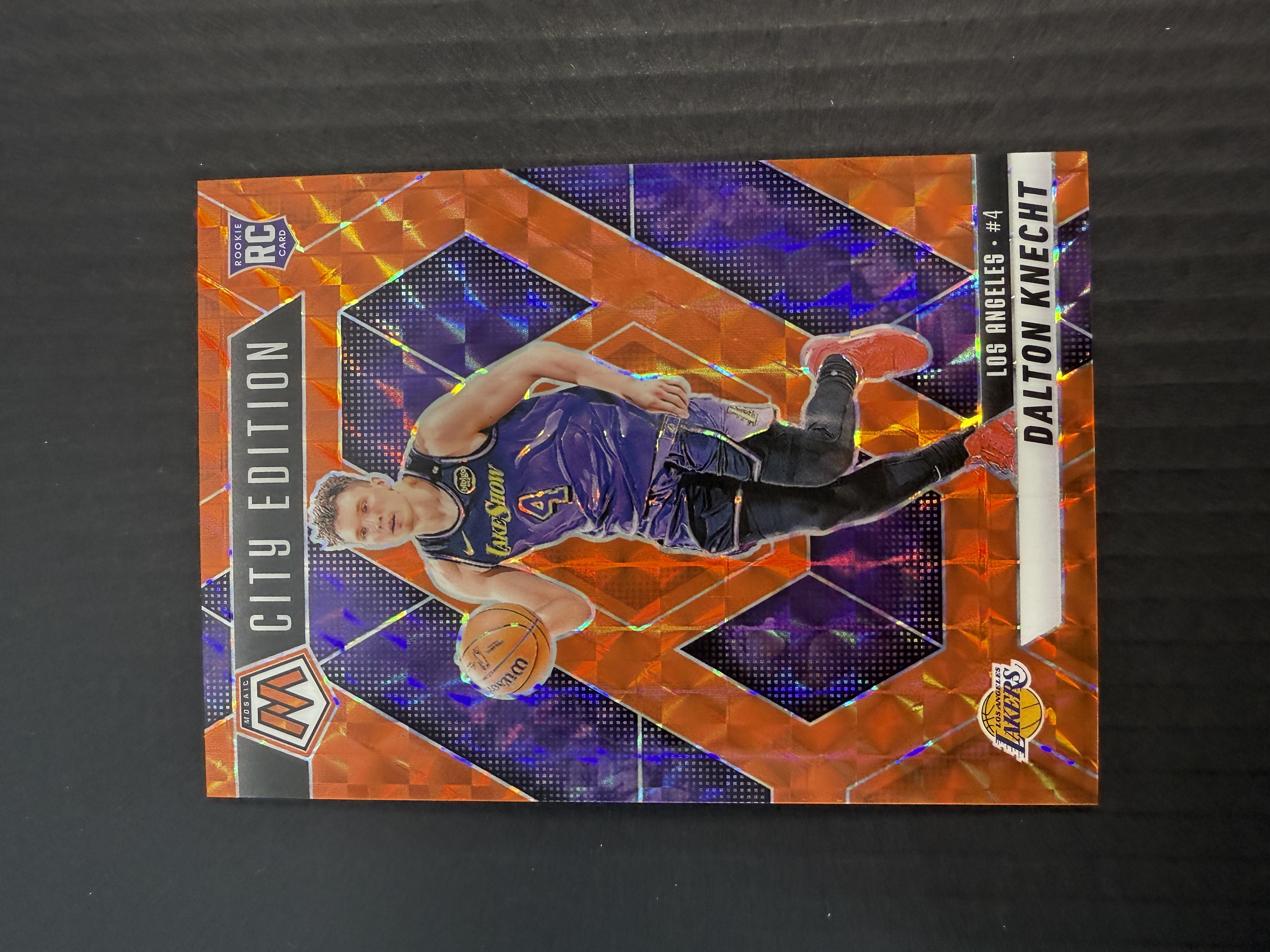 【GOAT山羊拍卖】航 2024-25赛季 马赛克mosaic系列 克内克特 新秀橙马赛克折city特卡 /249 湖人新星 品相如图