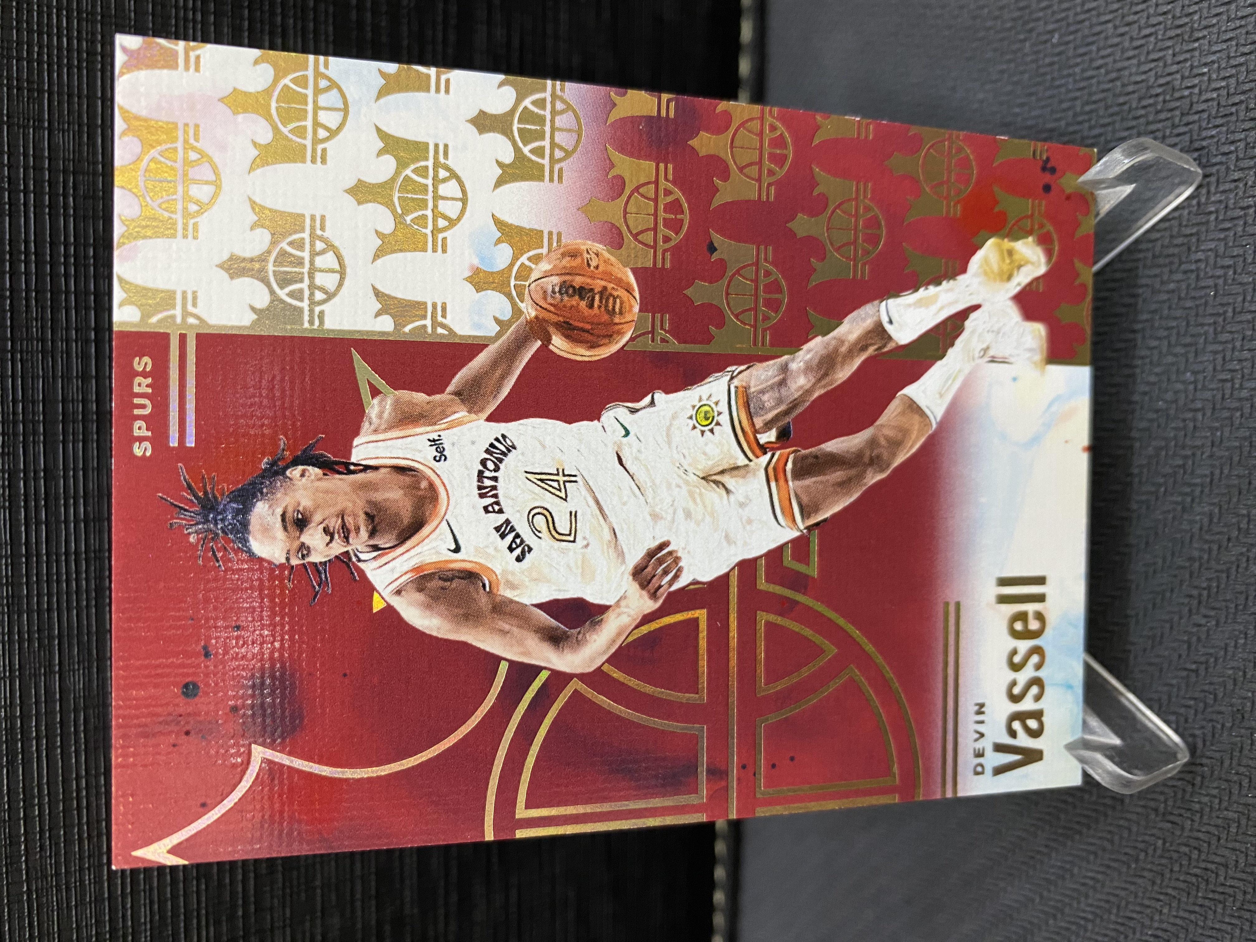 2024-25 Panini Court Kings Devin Vassell 油画 折射 酒红折 125编 尾编 马刺 德文 瓦塞尔 收藏必备 卡品如图 -老道-【乌苏拍卖】