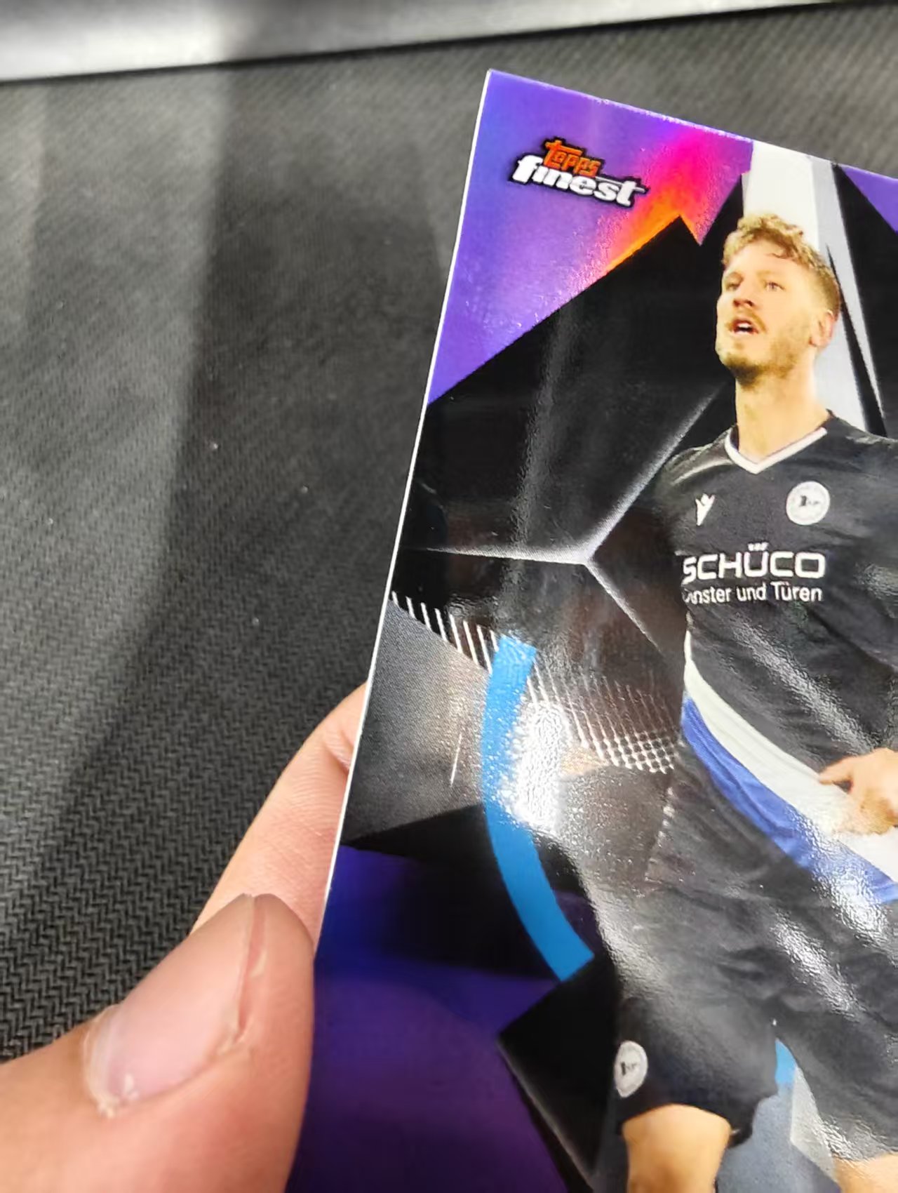 【可合并,不累计】2021 Topps Finest Fabian Klos 德甲 比勒菲尔德 法比安 克洛斯 紫折 250编 瑕疵如图