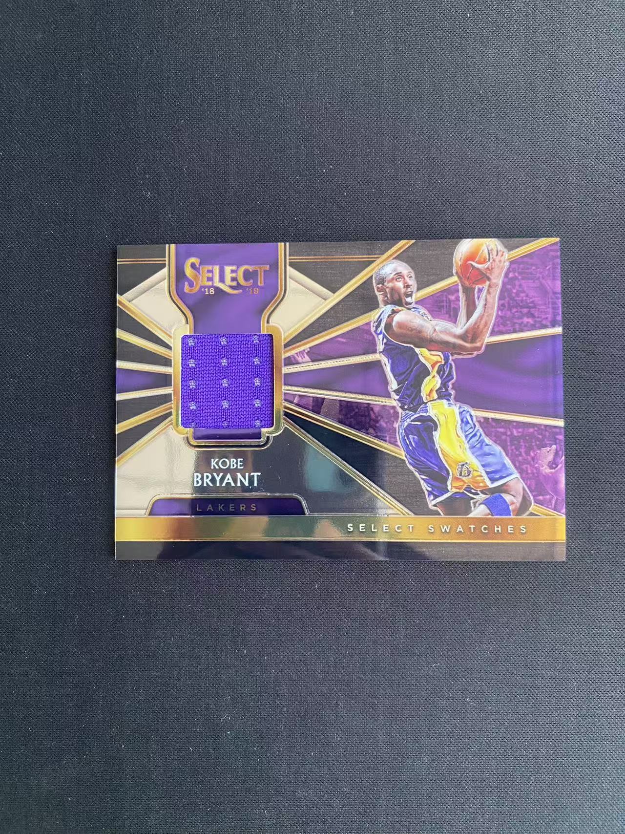 2018-19 Panini Select Kobe Bryant 华莱士 科比·布莱恩特 湖人 老大 球衣物料 小窗 实物 GU【spouse#12】