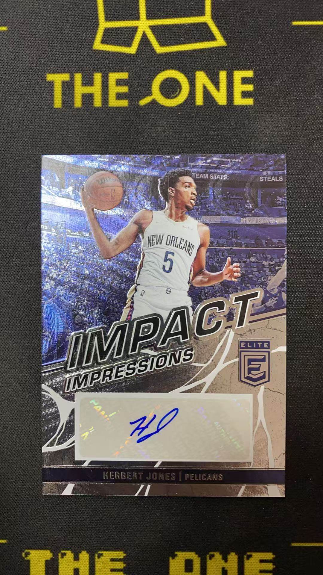 2022-23 Panini Elite Herbert Jones 【TheOne】赫伯特 琼斯 鹈鹕 精英 IMPACT 签字【千羽】