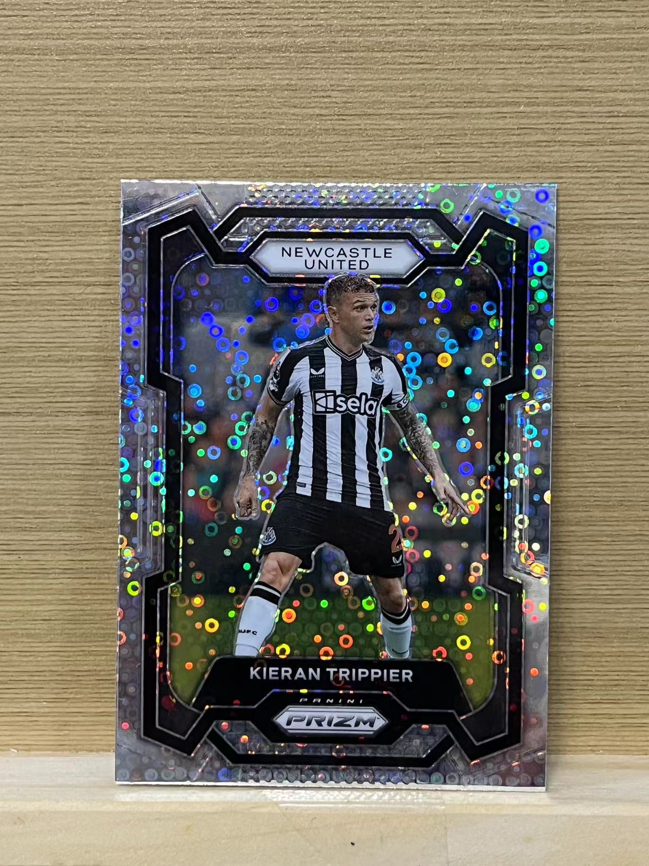 2023-24 Panini Prizm Kieran Trippier 特里皮尔 泡泡折 纽卡斯特 英超 pz 银折 卡品如图 凑卡收藏必备 A32