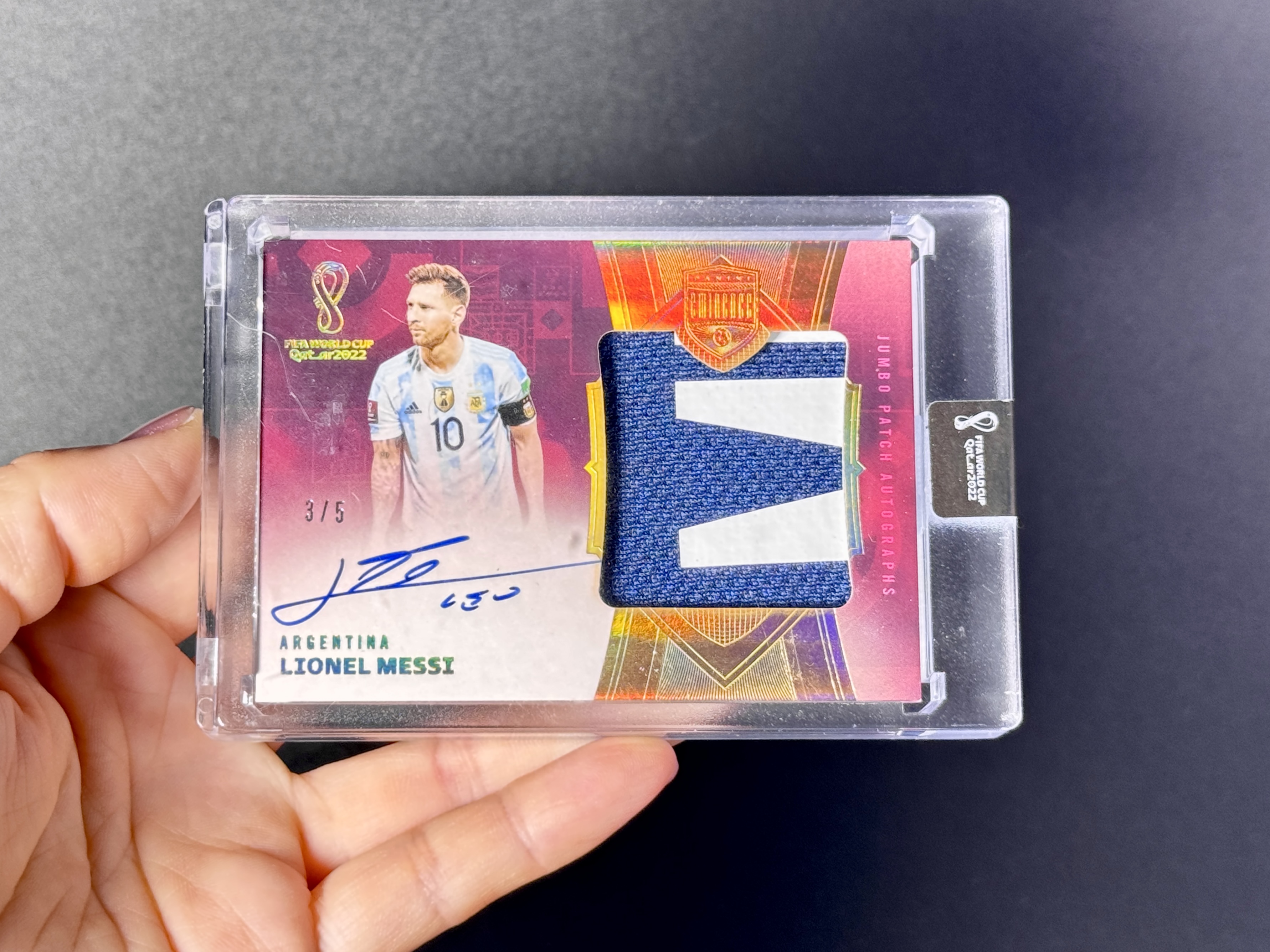 【喷子拍卖】2022 Eminence world cup Lionel Messi 大真金白银世界杯 阿根廷 球王 梅西 大窗 patch 签字 5编 金闪版 亲穿球衣player-worn 卡签 大hit 冠军年超有价 原封砖 春夏秋冬