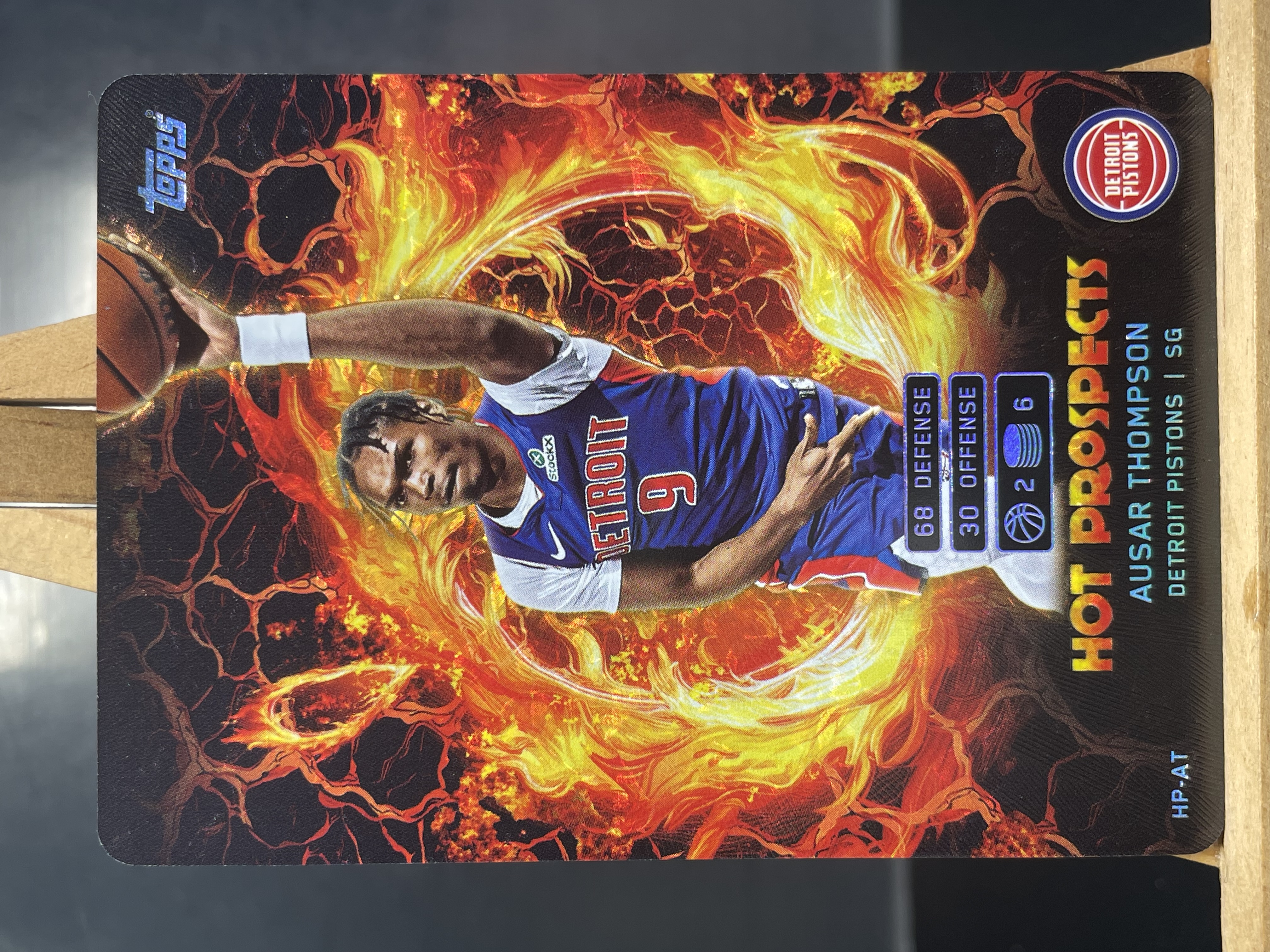 (K7) 2025 TOPPS 折射 奥萨尔 汤普森 活塞  近期大热球星  收藏必备 卡品如图 ! ! !