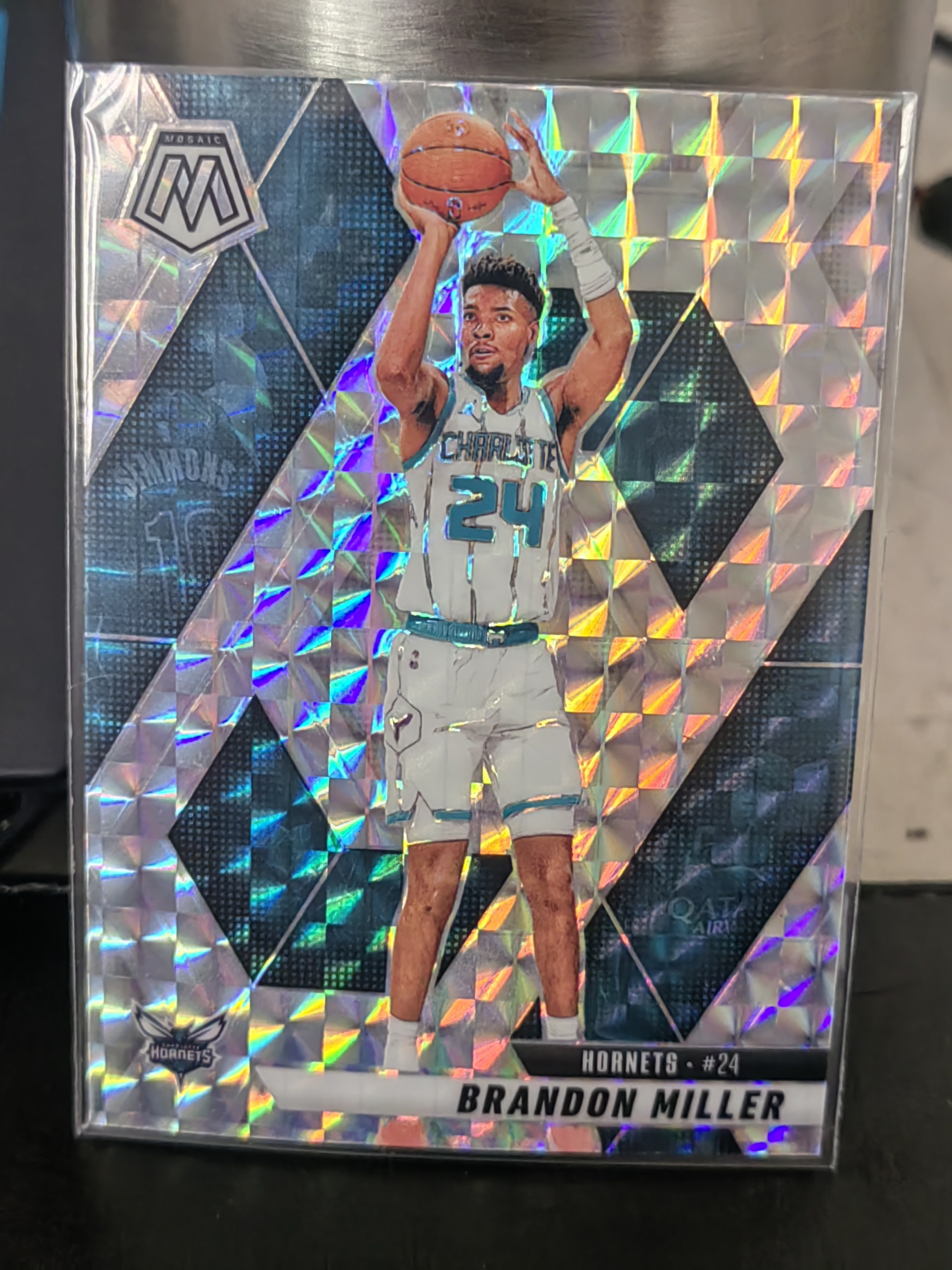 2024-25 Panini Mosaic Brandon Miller 马赛克 布兰登 米勒 黄蜂 银折 银格子折 篮 白边白角 不保卡品 卡品如图