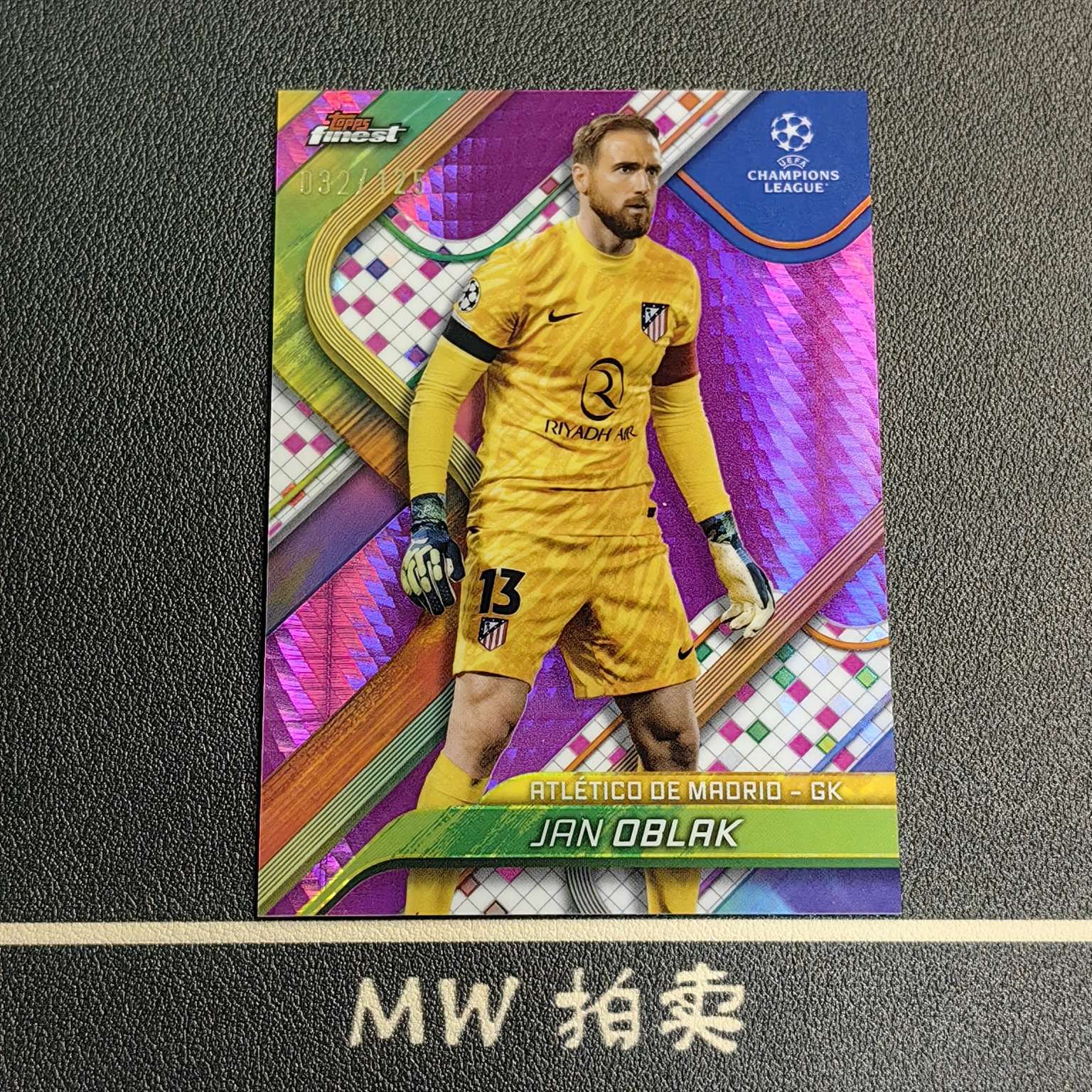 【MW拍卖 接代拍】 简 奥布拉克 /125编 2024-25 Topps FINEST 紫棱镜折 欧冠 JAN OBLAK 斯洛文尼亚 马竞 -Yzq