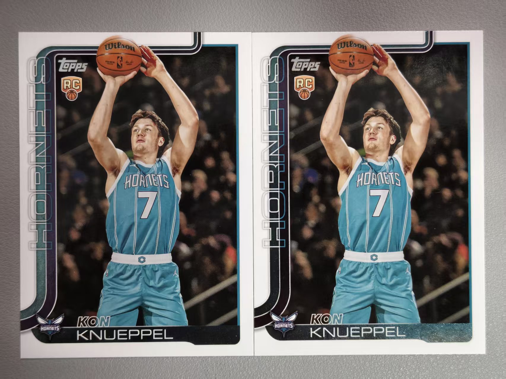 【阿泽代卖】2025 Topps Kon Knueppel 黄蜂 新秀 RC 克努佩尔 正base 2张新秀lot 选图巨帅 卡品如图 介意勿拍-硕哥