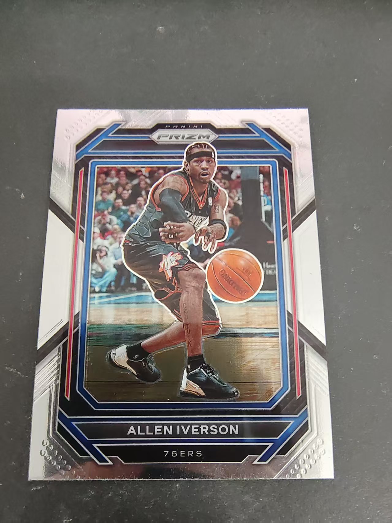 【可合并,不累计】2022-23 Panini Prizm Allen Iverson 阿伦 艾弗森 答案 AI 76人 PZ 划痕 边角微瑕 介意勿拍 #281