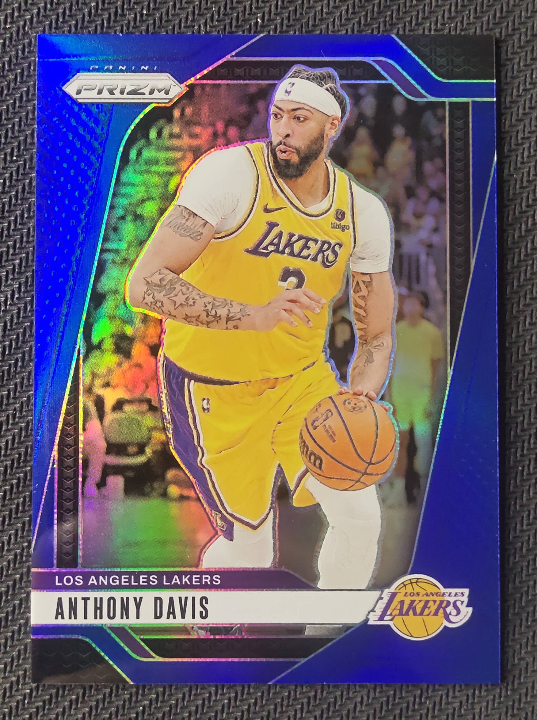 2024-25 Panini Prizm Anthony Davis 安东尼 戴维斯 湖人 浓眉 PZ 蓝折 折射 125/199编 瑕疵如图