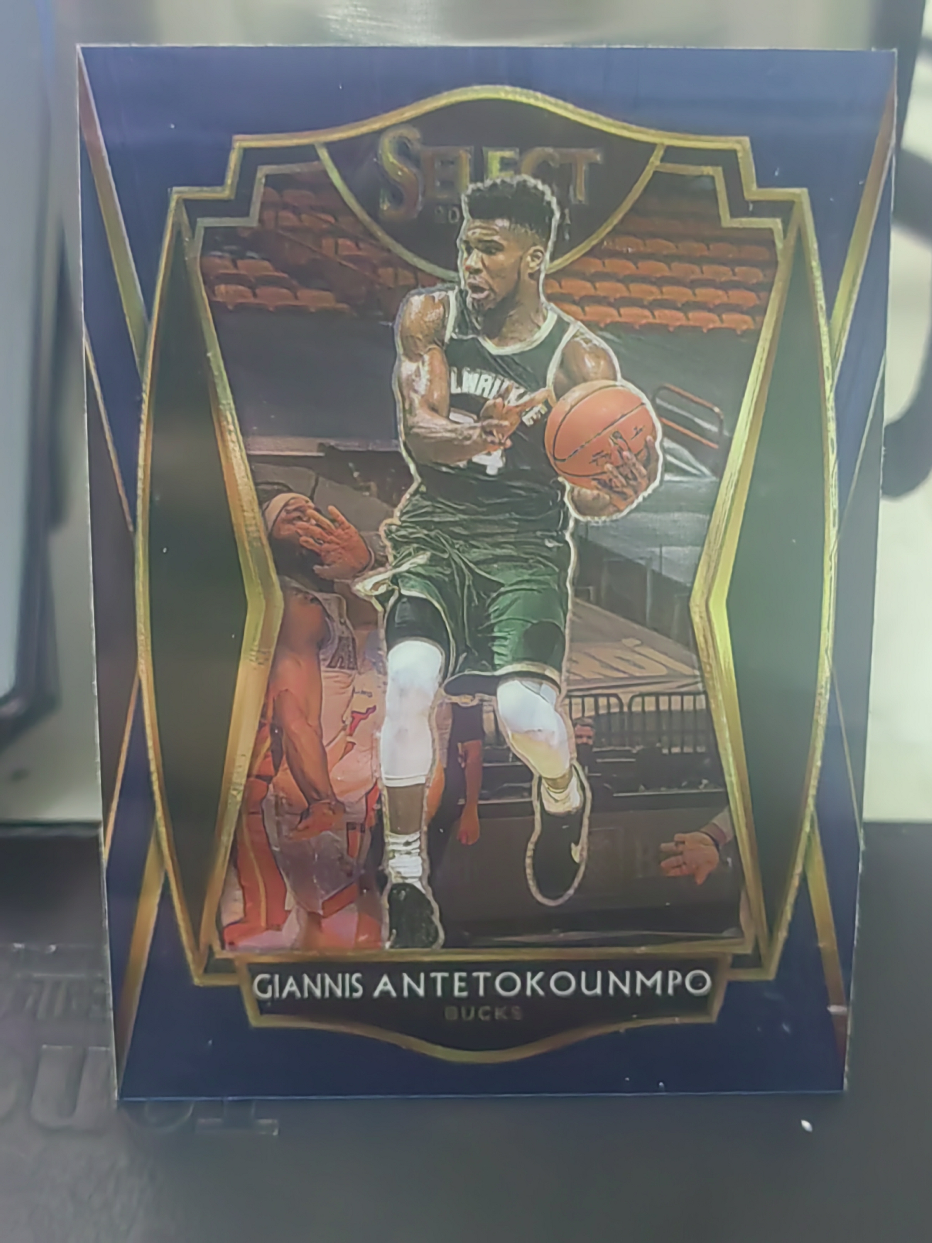 2020-21 Panini Select Giannis Antetokounmpo 扬尼斯 阿德托昆博 字母哥 雄鹿 一级 篮 白边白角 不保卡品 卡品如图