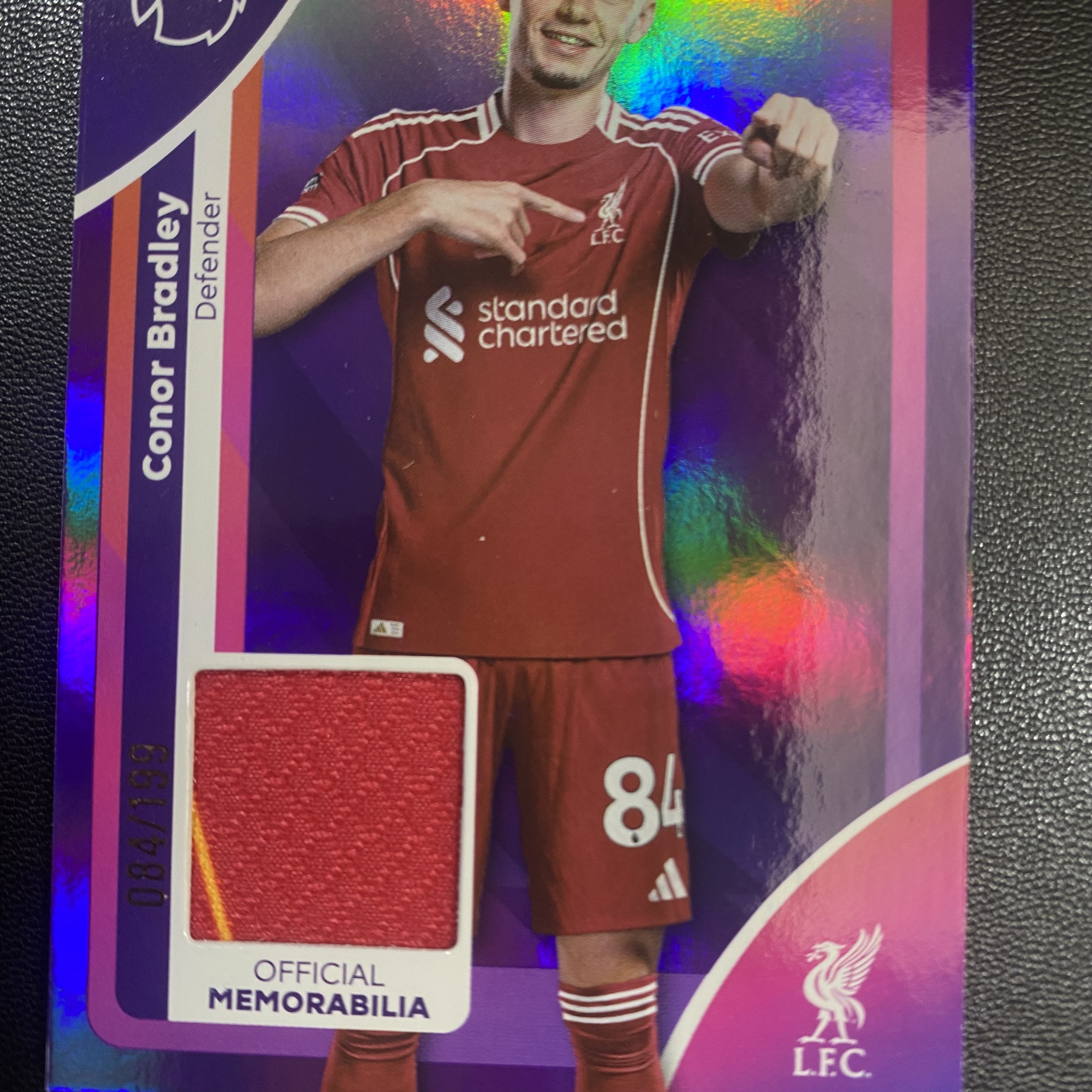 2025-26 Topps Premier League Conor Bradley 康纳 布拉德利 英超新赛季 利物浦 紫折 199编 球衣 切割 物料 卡品如图 -·O·