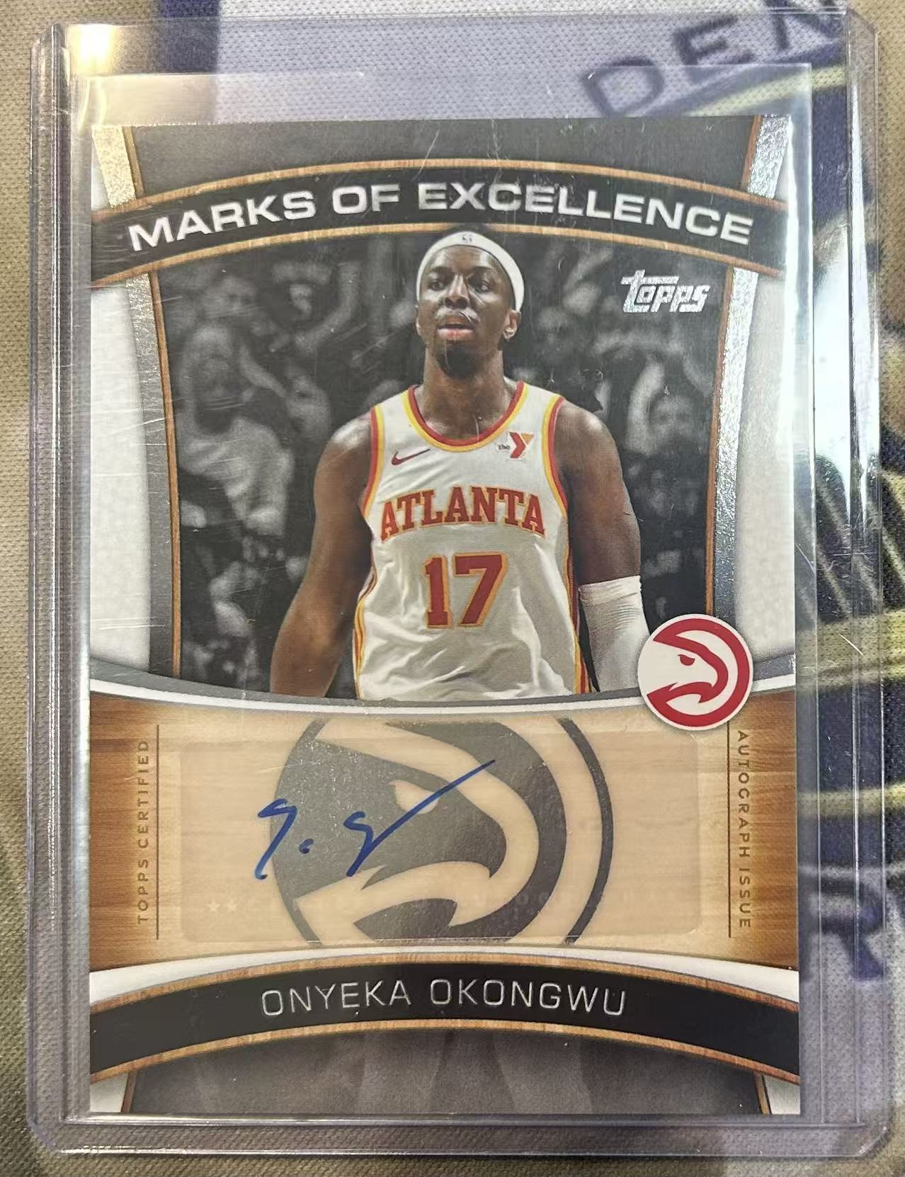 2025-26 Topps Flagship Onyeka Okongwu 奥孔古 老鹰 签字 Marks of Excellence特卡 收藏必备