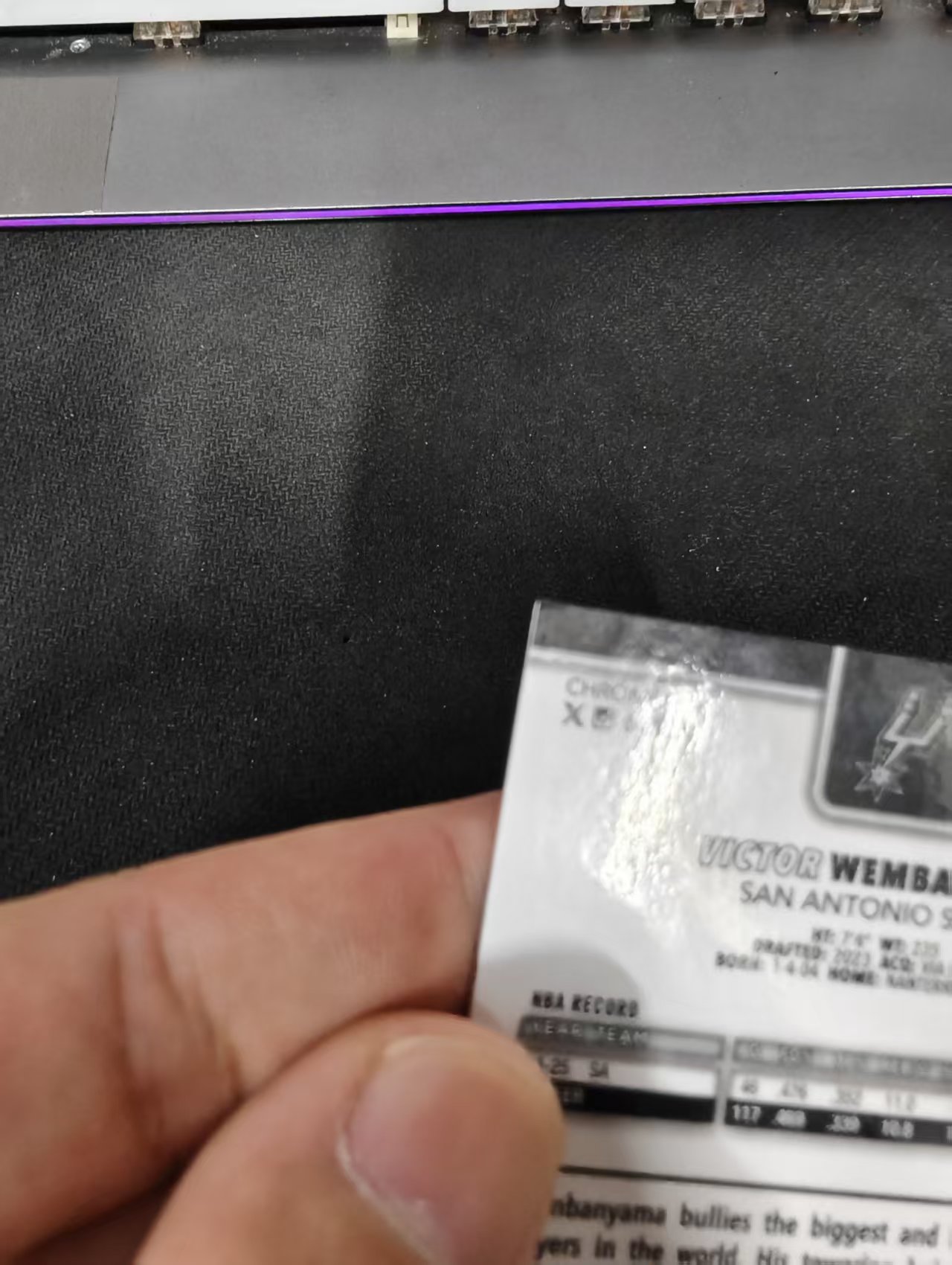 2026 Topps Chrome Update Victor Wembanyama 马刺 维克托 文班亚马 斑马 TCU 划痕 边角瑕疵 #22