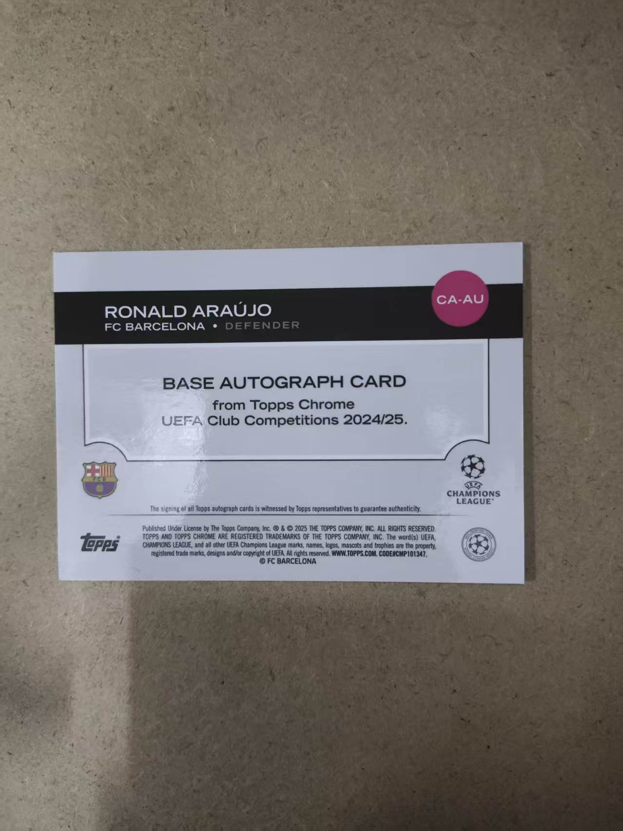 2025 Topps Chrome Ronald Araujo 欧战 阿劳霍 签字 35/50编 金折 金熔岩折 巴塞罗那 巴萨 卡品瑕疵如图 收藏必备