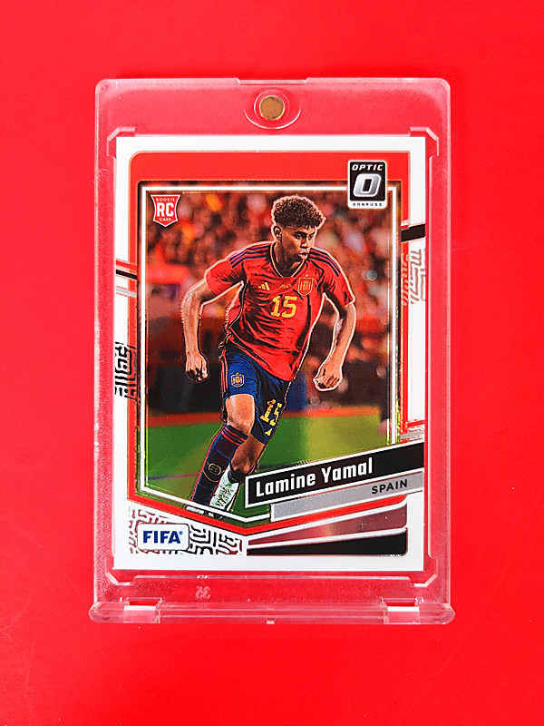 2023-24 Panini optic Lamine Yamal 拉明·亚马尔 RC (( 正新秀 #54 西班牙 品好,搏psa10分 )) ebay 持续涨价中,投资首选