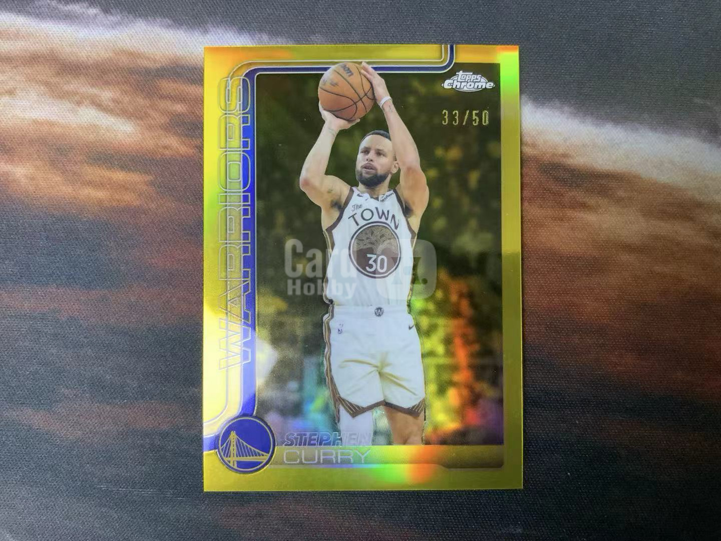 2025-26 Topps Chrome Stephen Curry RC tc update 勇士 斯蒂芬 库里 小学生 33/50编 正金折 折射 卡品如图 收藏必备 居中很好  ky