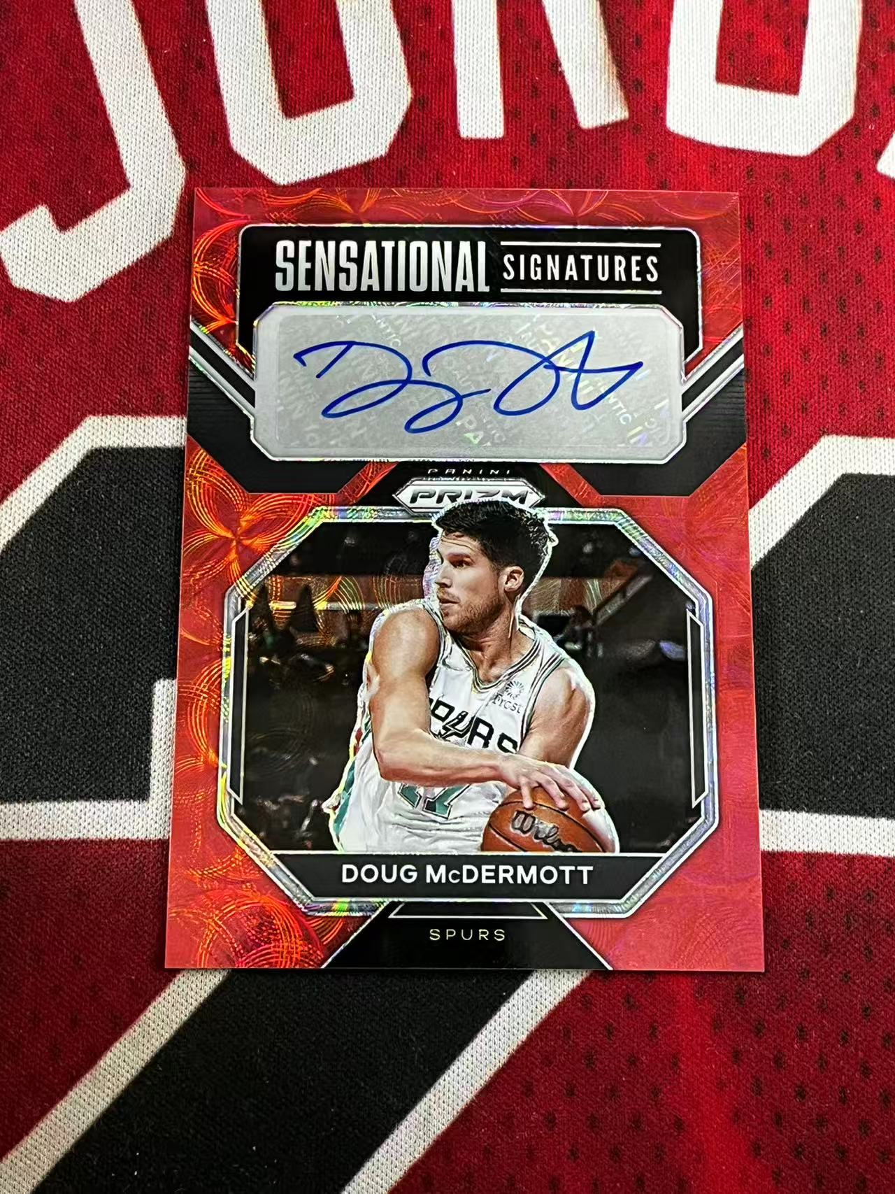 【接寄拍费率低至5%含卡淘手续费】2022-23 PANINI PRIZM PZ 步行者 神射手 道格迈克德莫特 签字卡 SS签 红圈圈折射 专收凑套必备【烂臭嘴拍卖】
