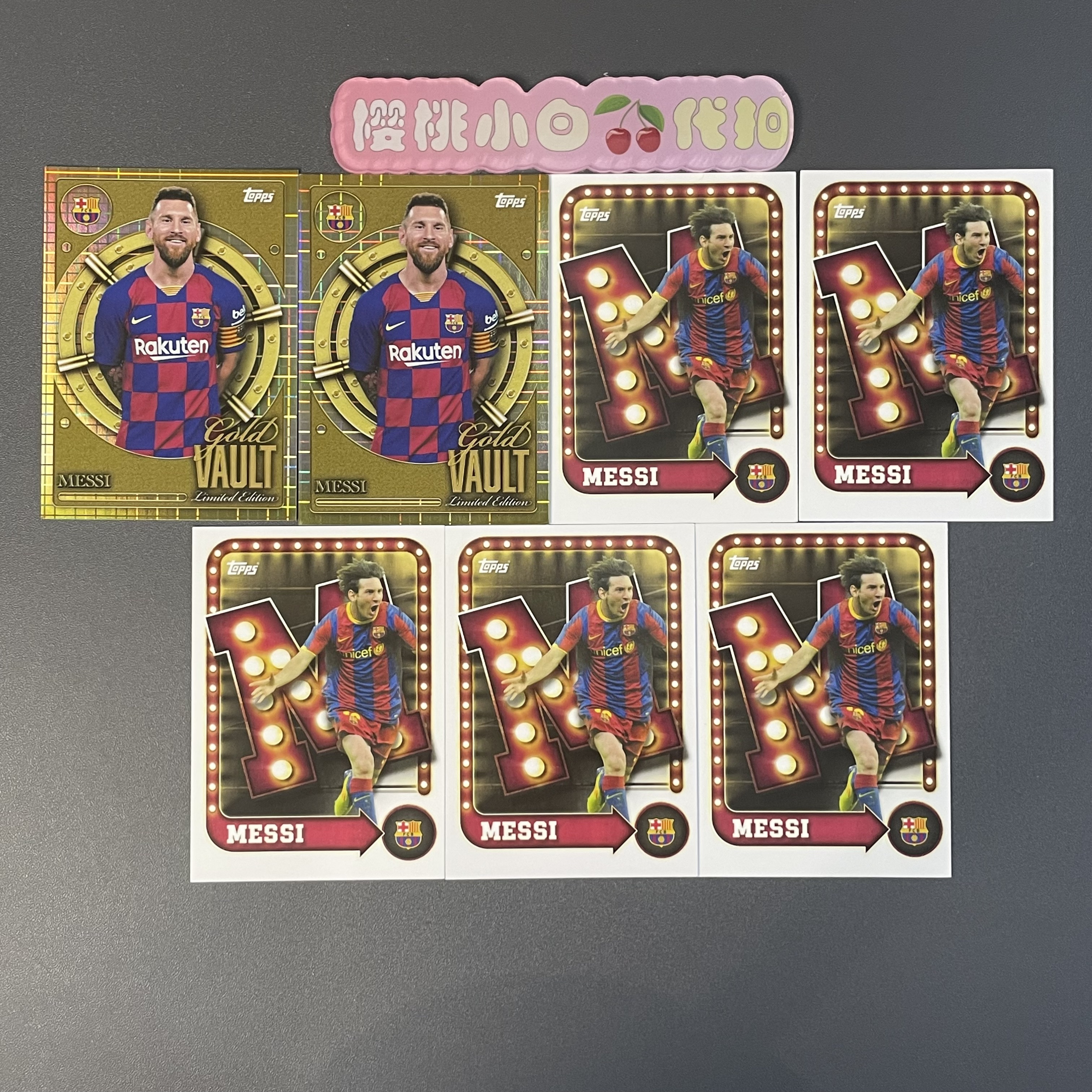 2025 Topps 巴萨铁罐 Lionel Messi 樱桃小白 巴塞罗那 梅西 梅老板 球王 闪耀之名特卡 金库限量卡 7张打包lot 卡品不保 默认微瑕 收藏必备【许克】