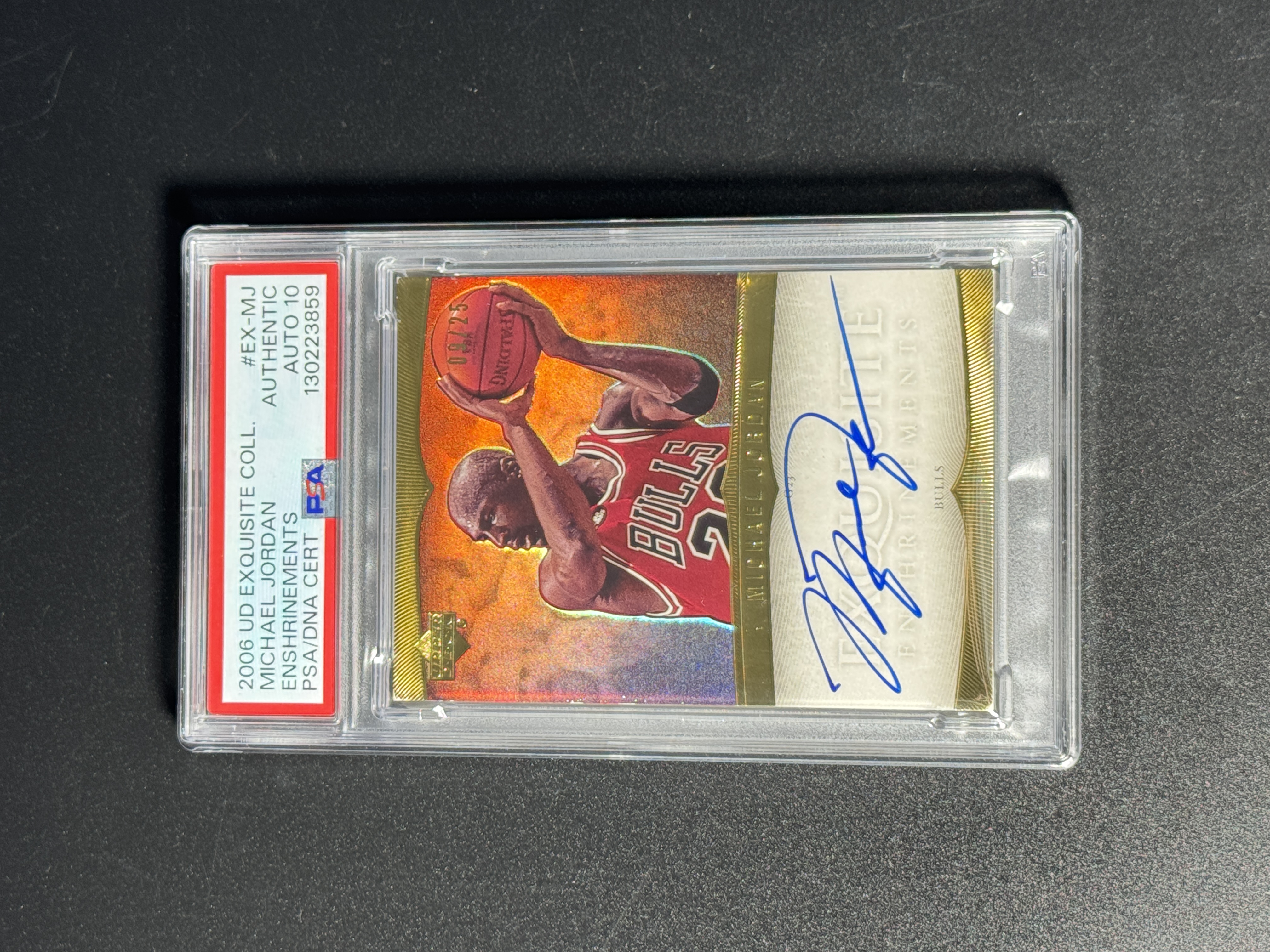 【喷子拍卖】2006-07 UD exquisite Michael Jordan 木盒 芝加哥公牛 篮球之神 迈克尔 乔丹 签字 25编 大金牌 enshrinements 闪版 卡签 超美折射 大hit PSA签字10 送订制壳 AND